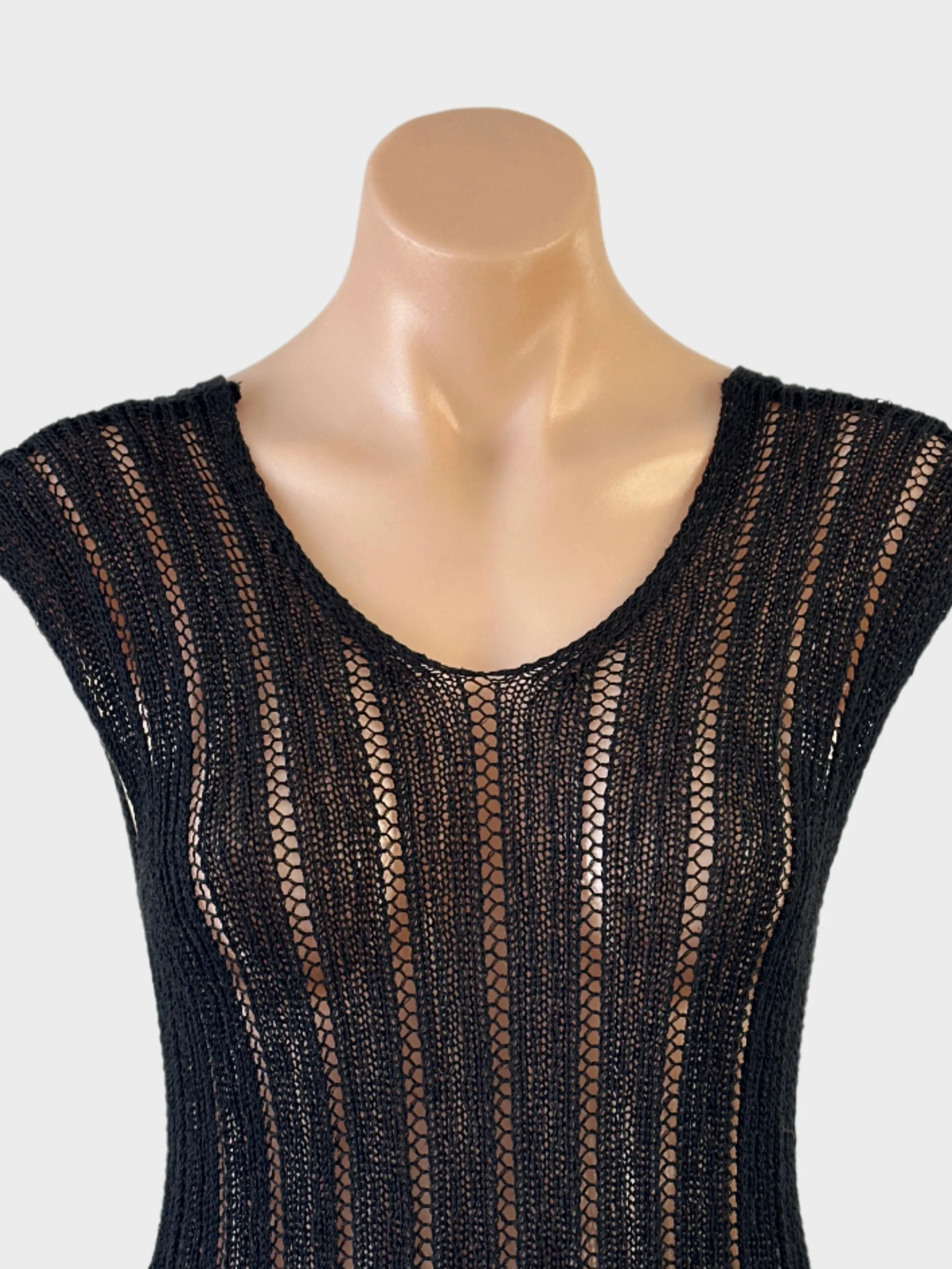 ailla Seoul | top | size 8 | sleeveless