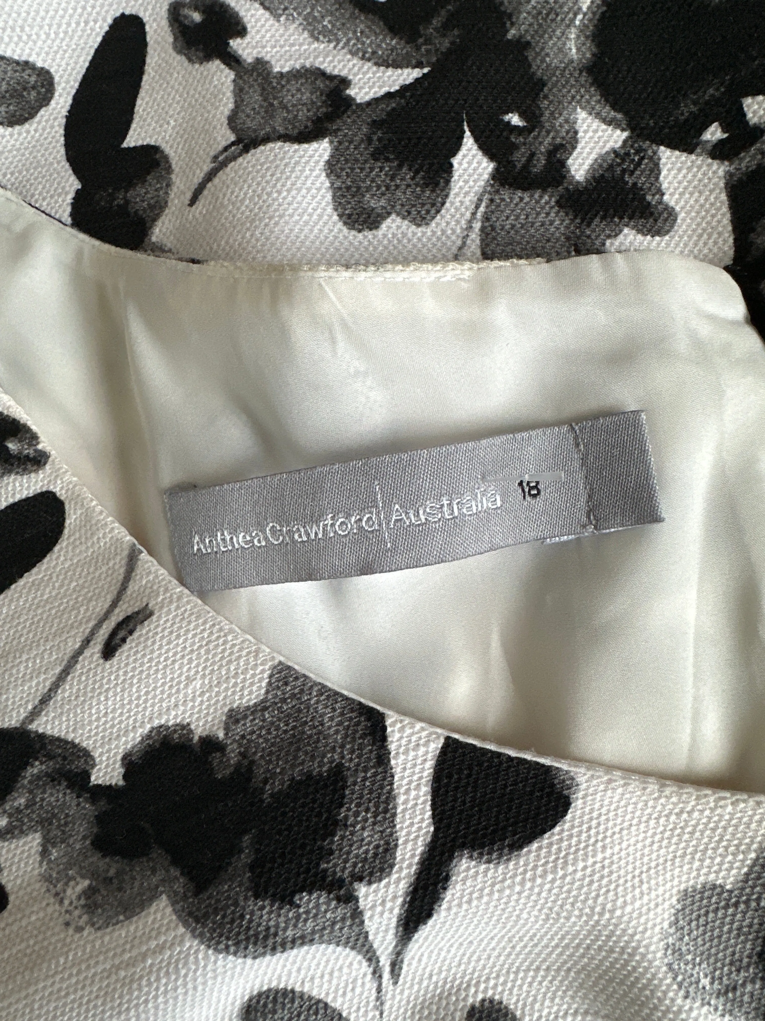 Anthea Crawford | dress | size 18 | knee length | made in Australia 🇦🇺
