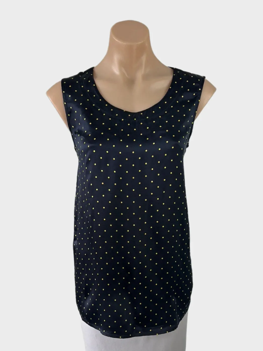 ARA | Germany | top | size 10 | sleeveless | 100% silk | made in Germany