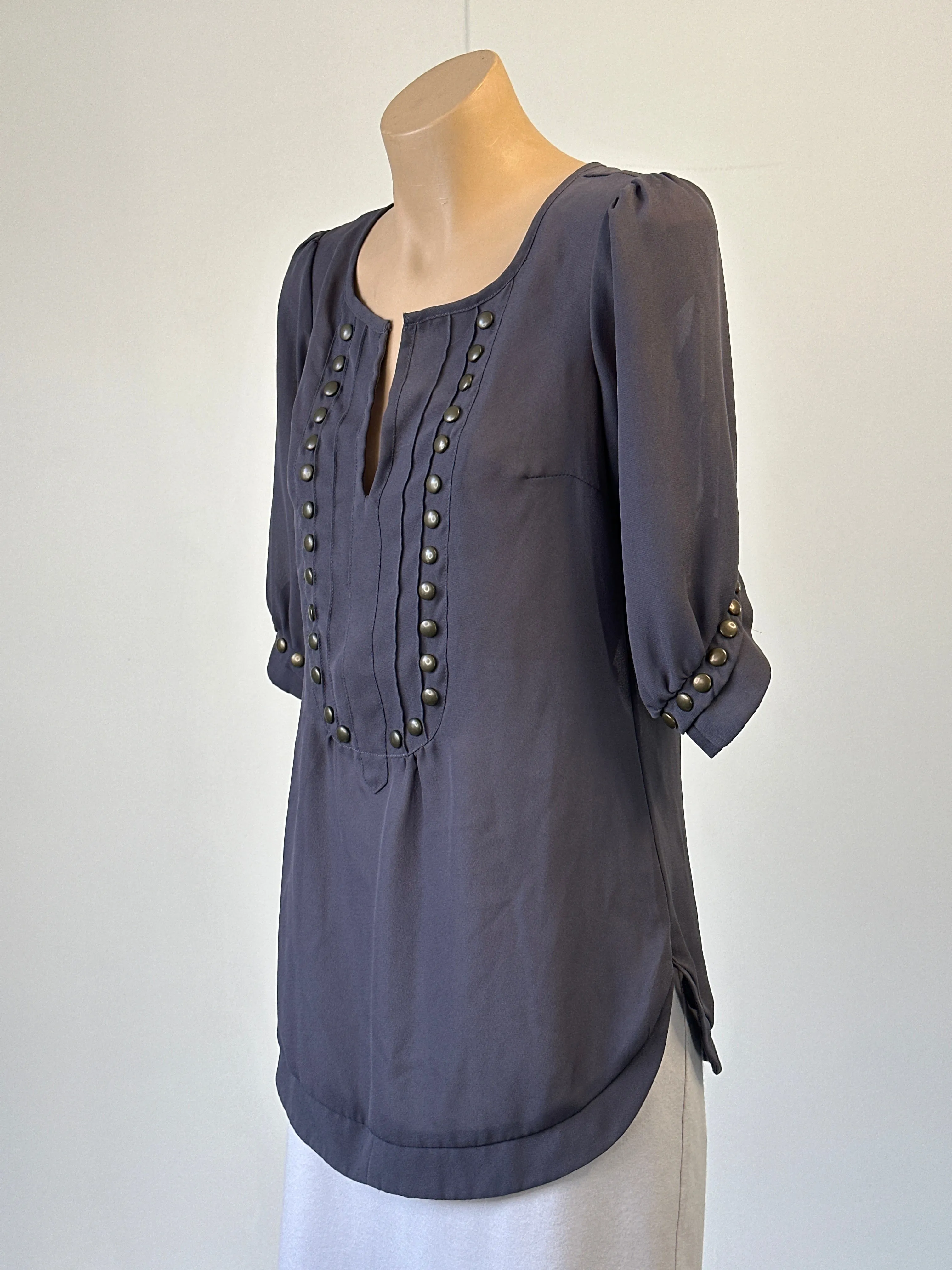 Bardot | top | size 8 | elbow length sleeve