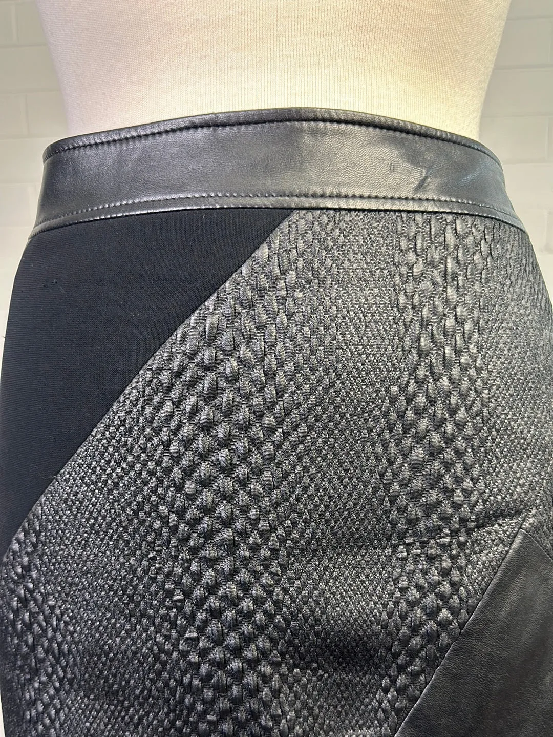 Basler | Berlin | skirt | size 12 | knee length