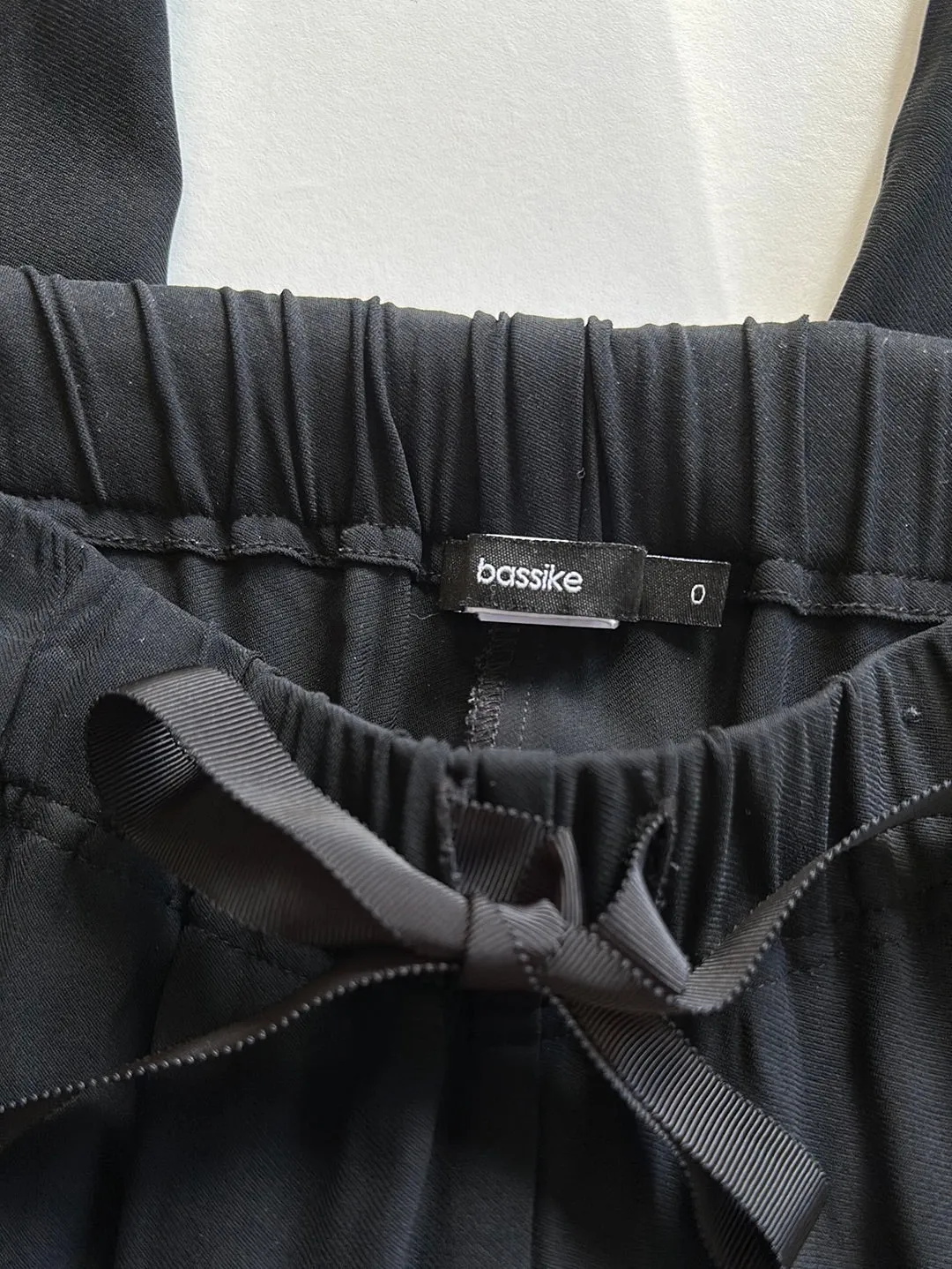 bassike | pants | size 6 | tapered leg