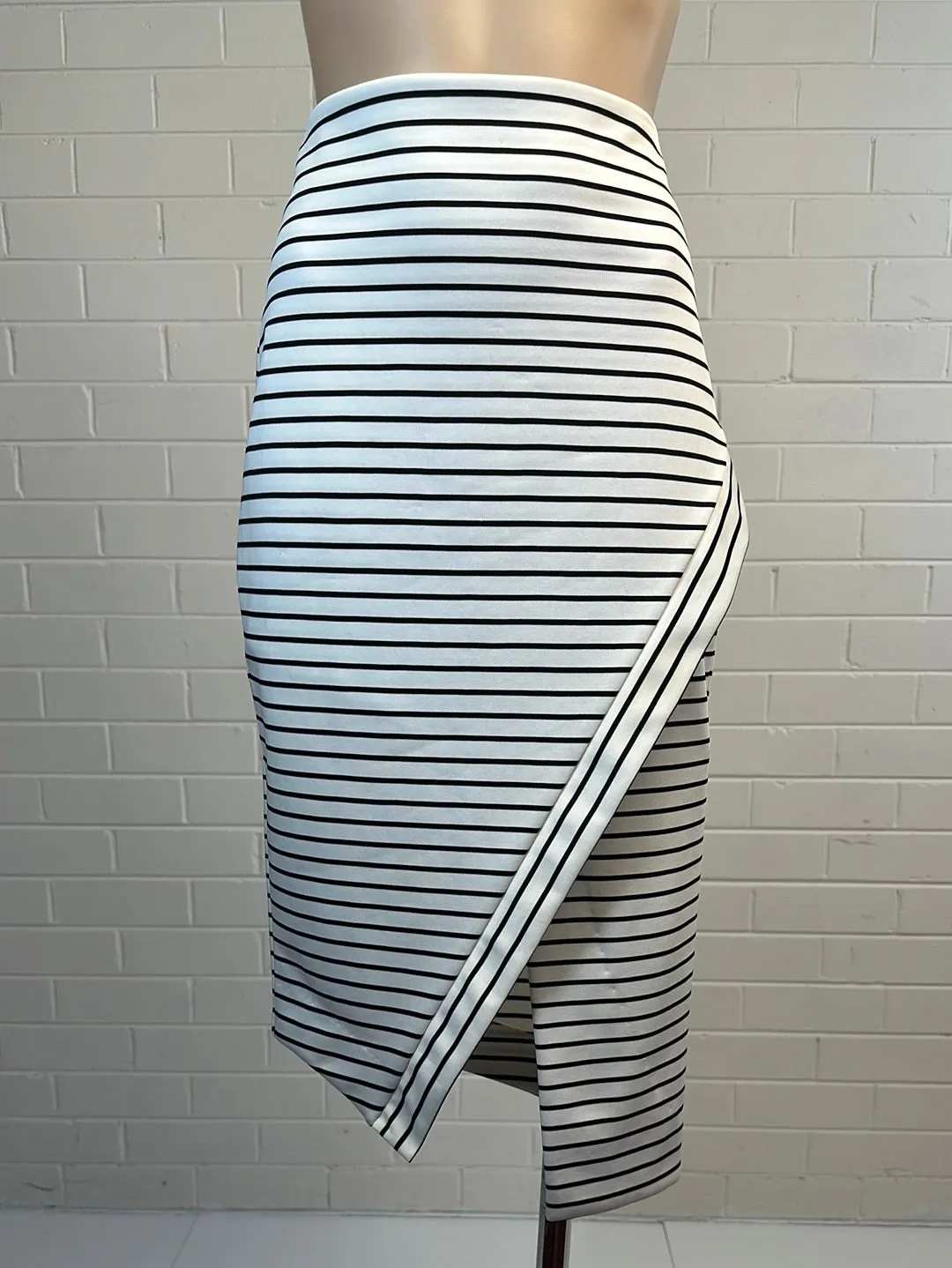 Bec   Bridge | skirt | size 6 | knee length | made in Australia