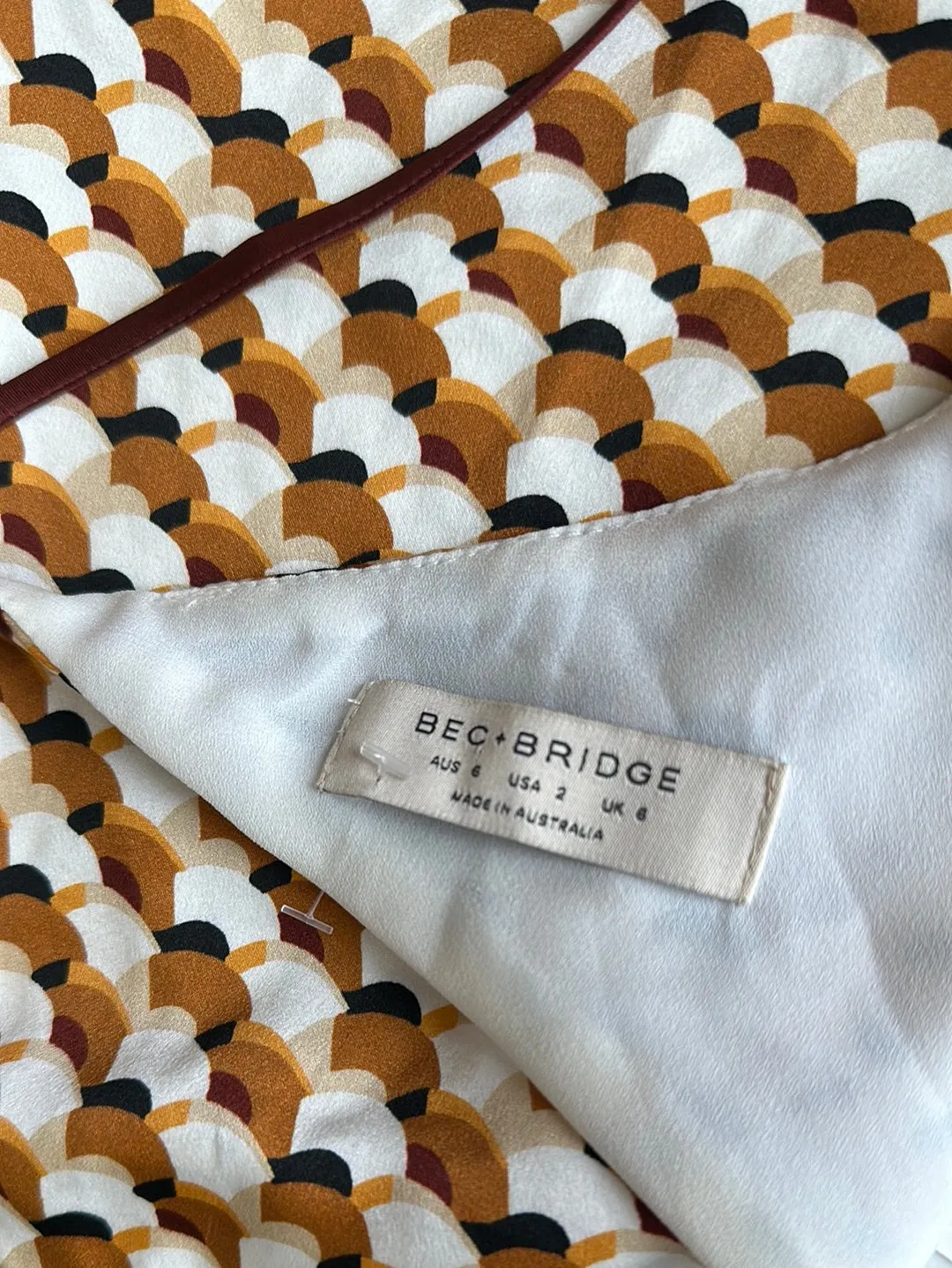 Bec   Bridge | top | size 6 | sleeveless | 100% silk | made in Australia 🇦🇺