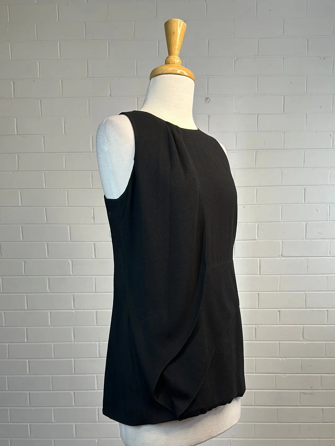 Calvin Klein | US | top | size 8 | sleeveless