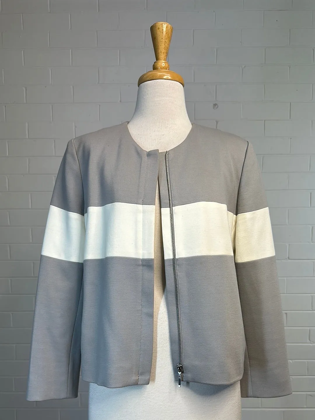 Carla Zampatti | jacket | size 10 | zip front | made in Australia 🇦🇺