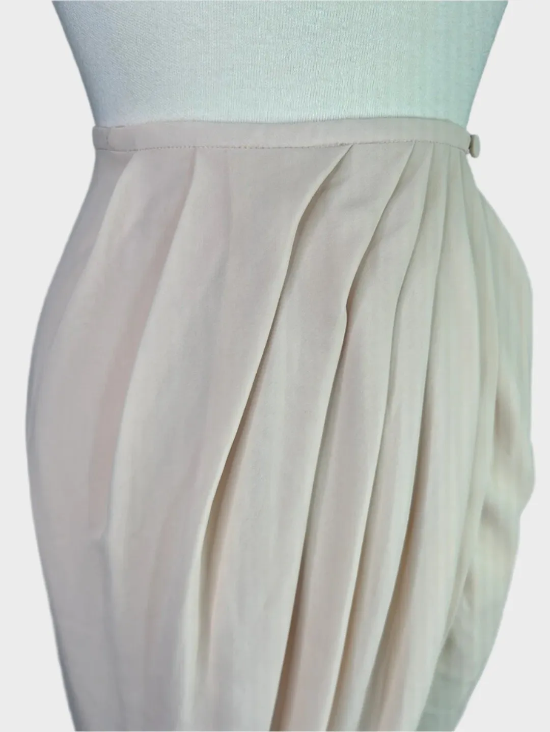 Carla Zampatti | skirt | size 8 | knee length | made in Australia 🇦🇺