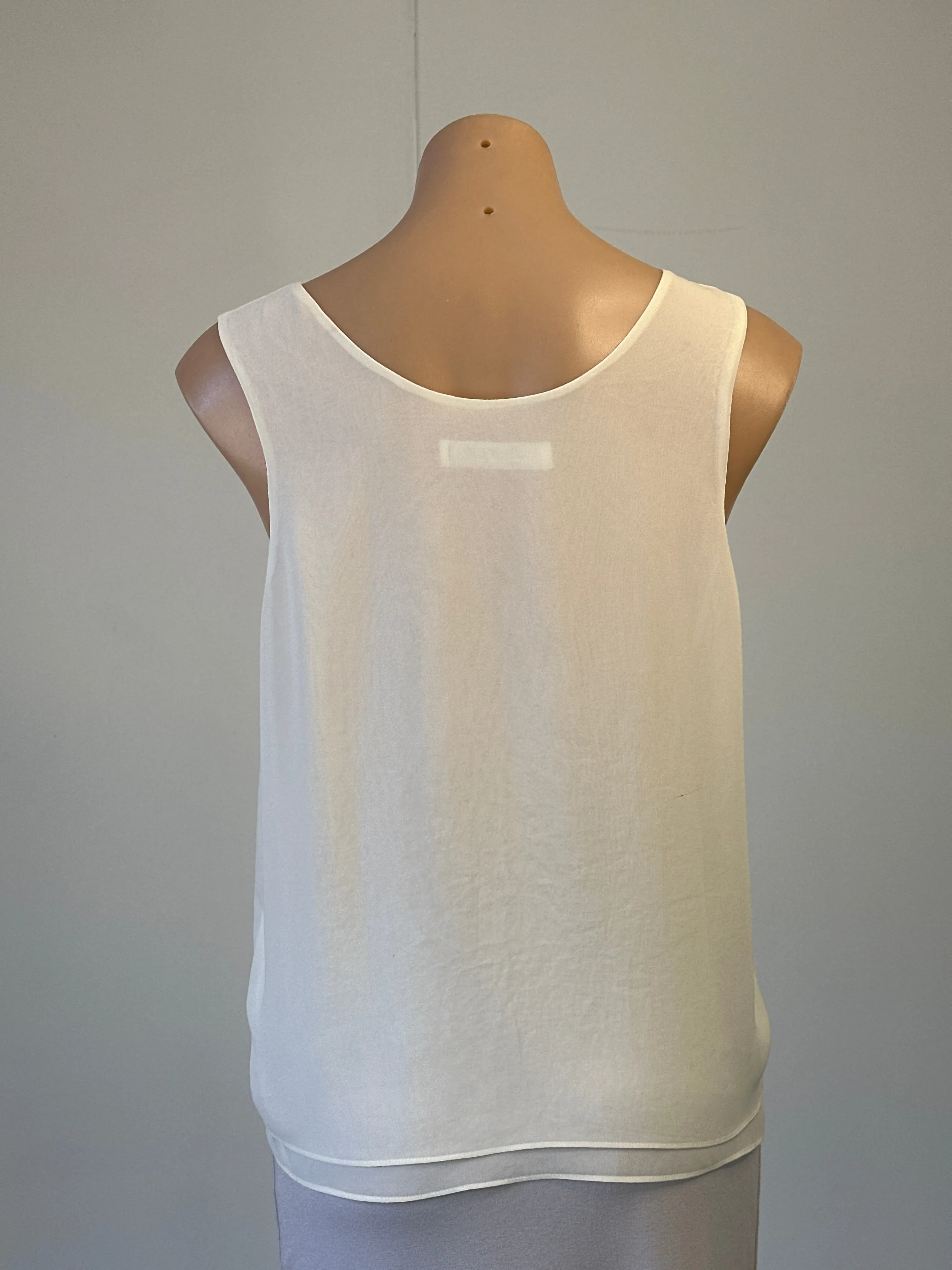 Carla Zampatti | top | size 12 | sleeveless | made in Australia 🇦🇺