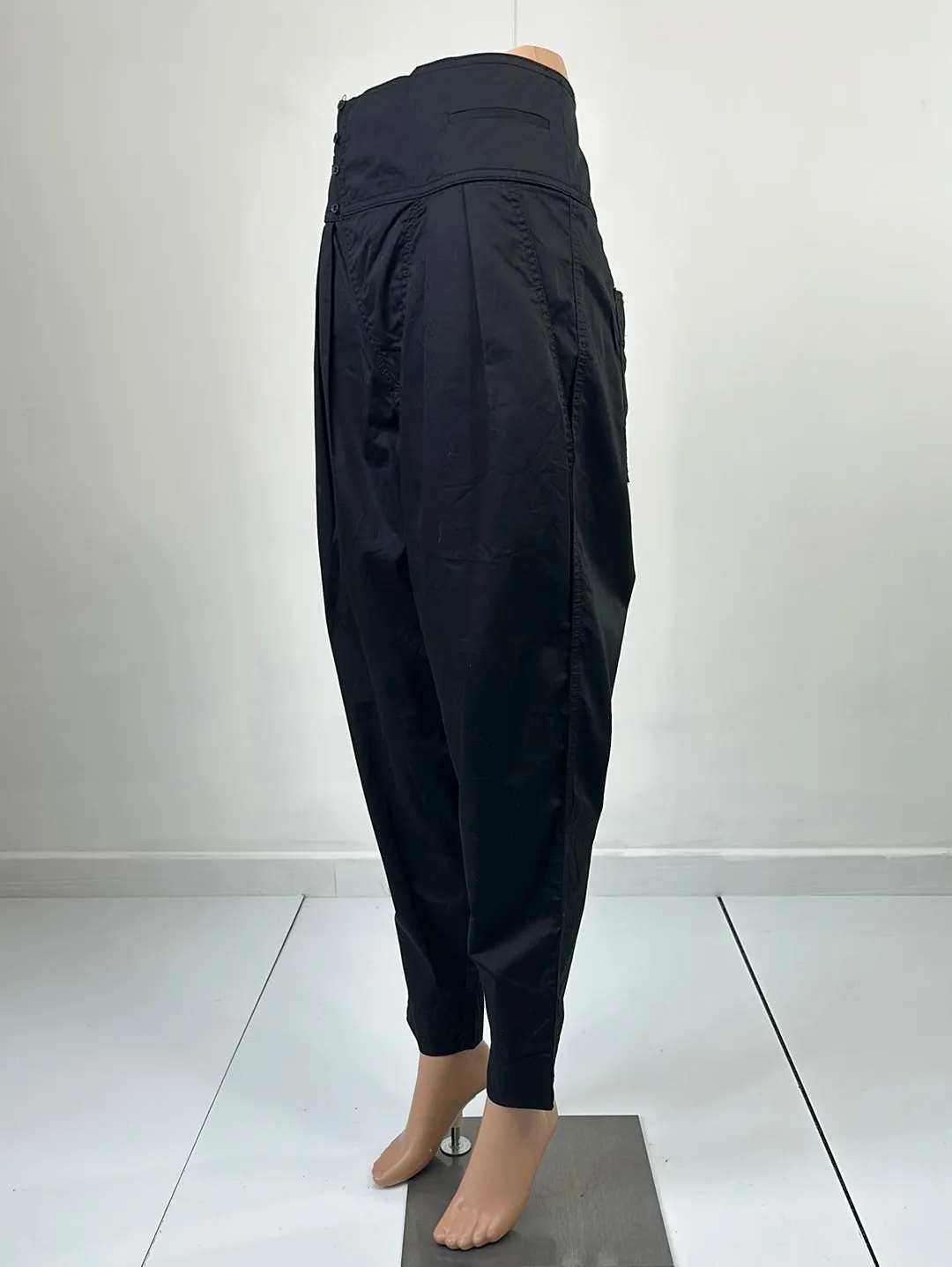Country Road | pants | size 8 | tapered leg | 100% cotton