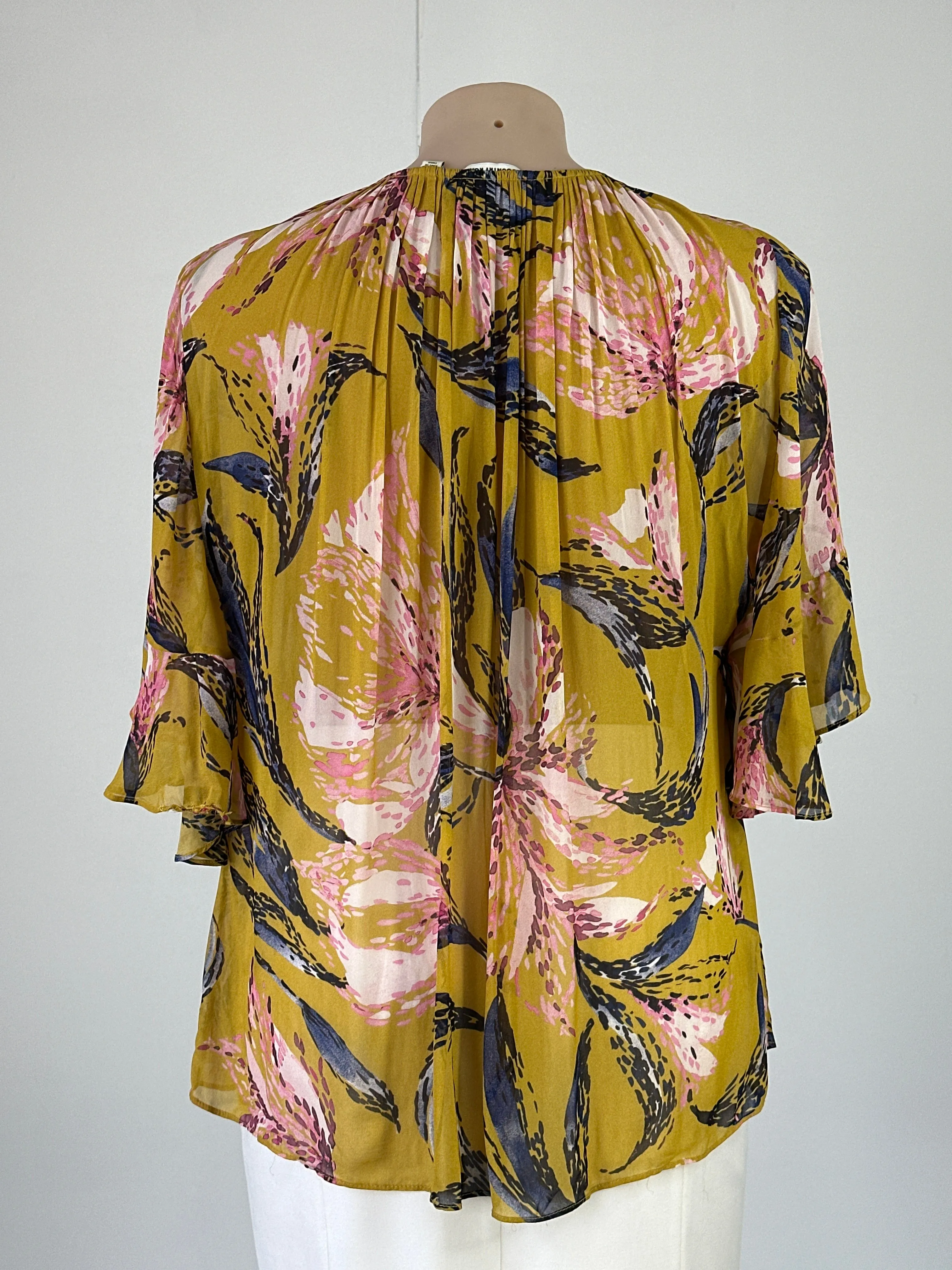 Country Road | top | size 16 | elbow length sleeve