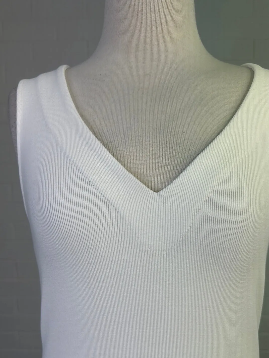 Country Road | top | size 8 | sleeveless