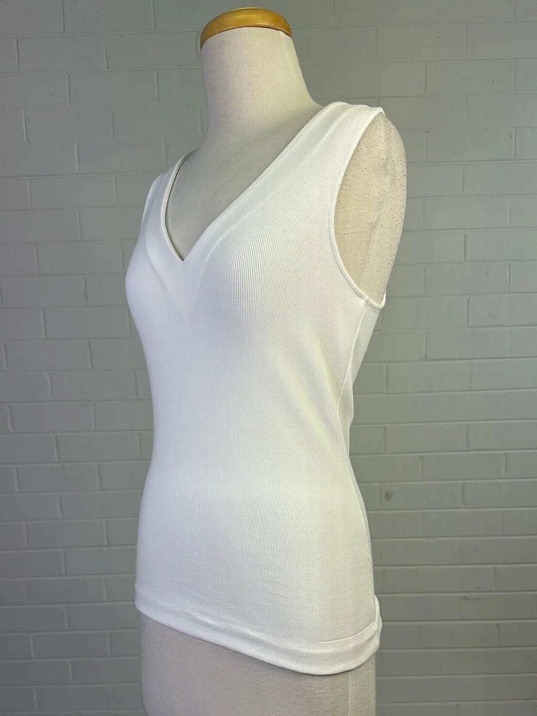 Country Road | top | size 8 | sleeveless