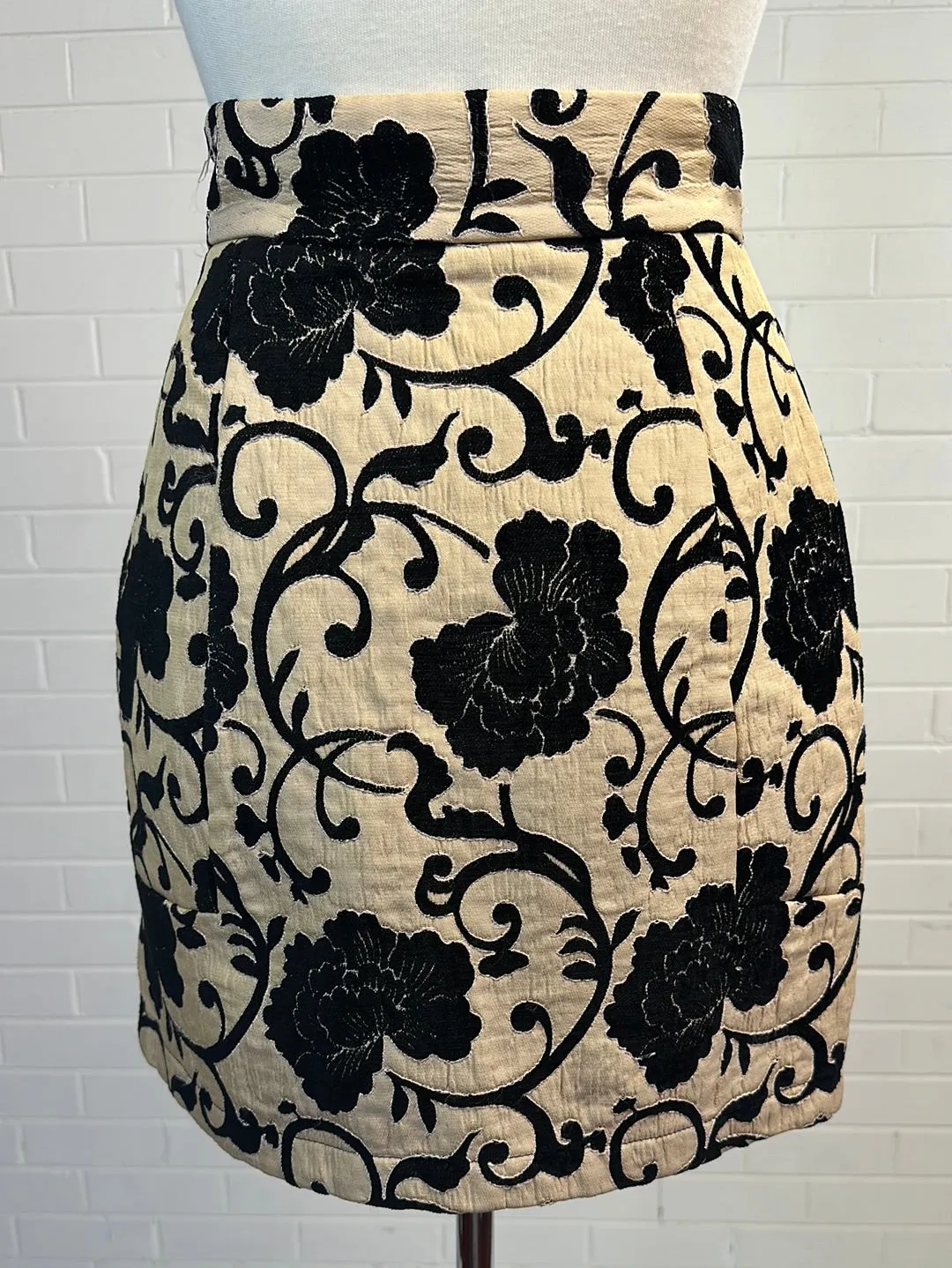 Cue | skirt | size 6 | mini length | made in Australia 🇦🇺