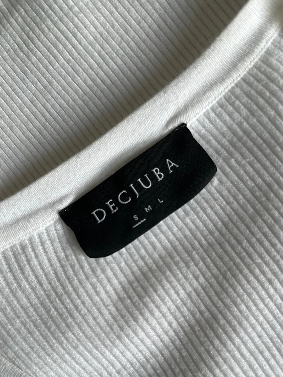Decjuba | top | size 8 | short sleeve