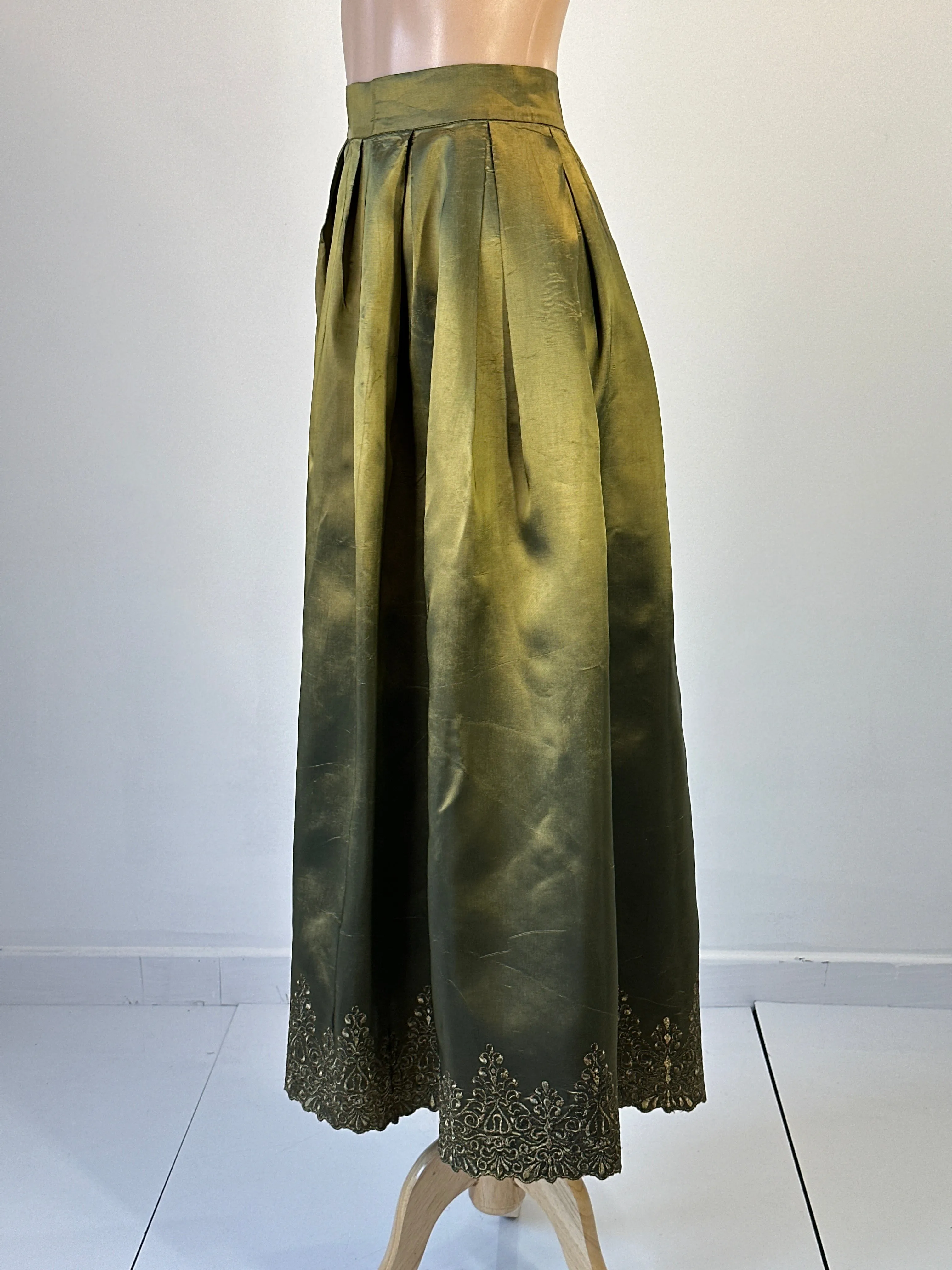 Farinae Collections | vintage 80's | skirt | size 8 | maxi length | made in the USA