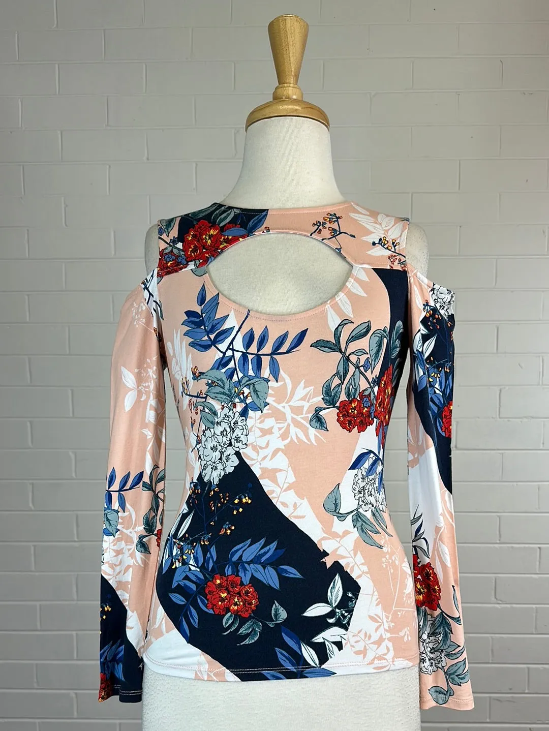 GUESS | top | size 6 | long sleeve