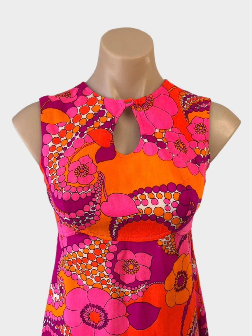HAWAII NEI | Honolulu | vintage 70's | dress | size 8 | knee length
