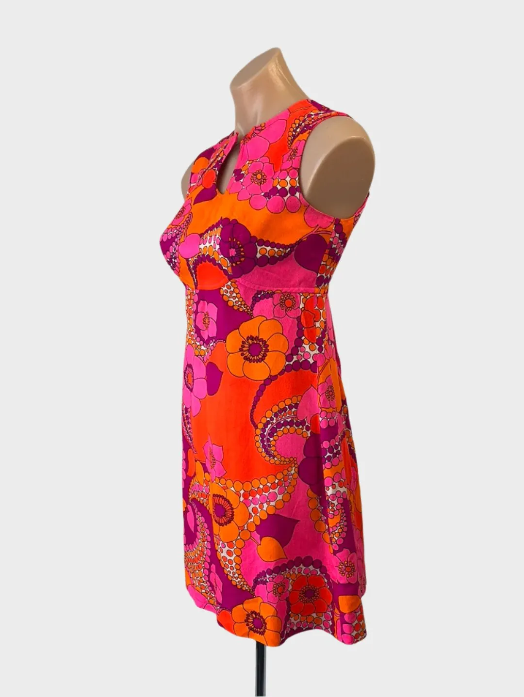 HAWAII NEI | Honolulu | vintage 70's | dress | size 8 | knee length
