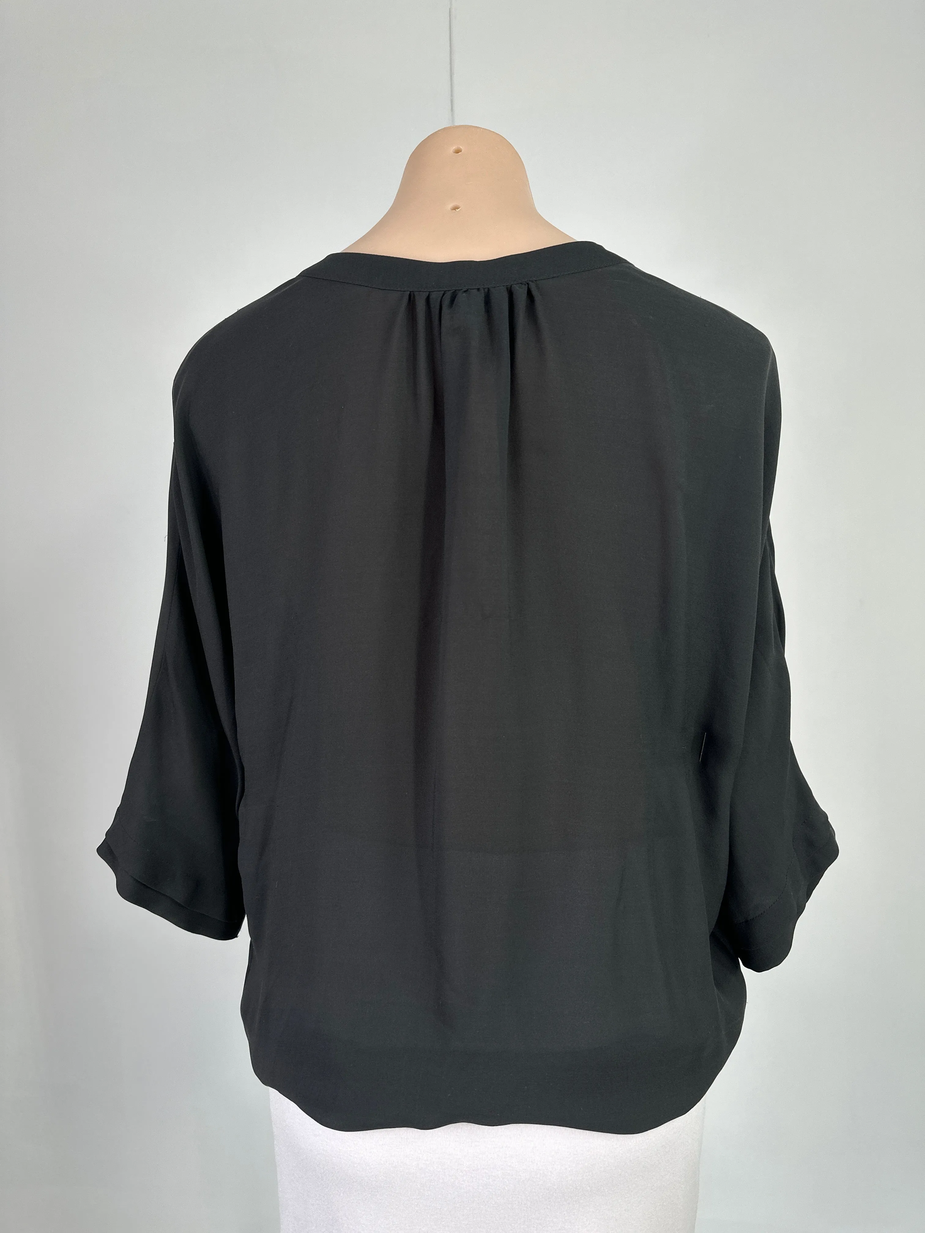 Joie | Los Angeles | top | size 12 | three quarter sleeve | 100% silk