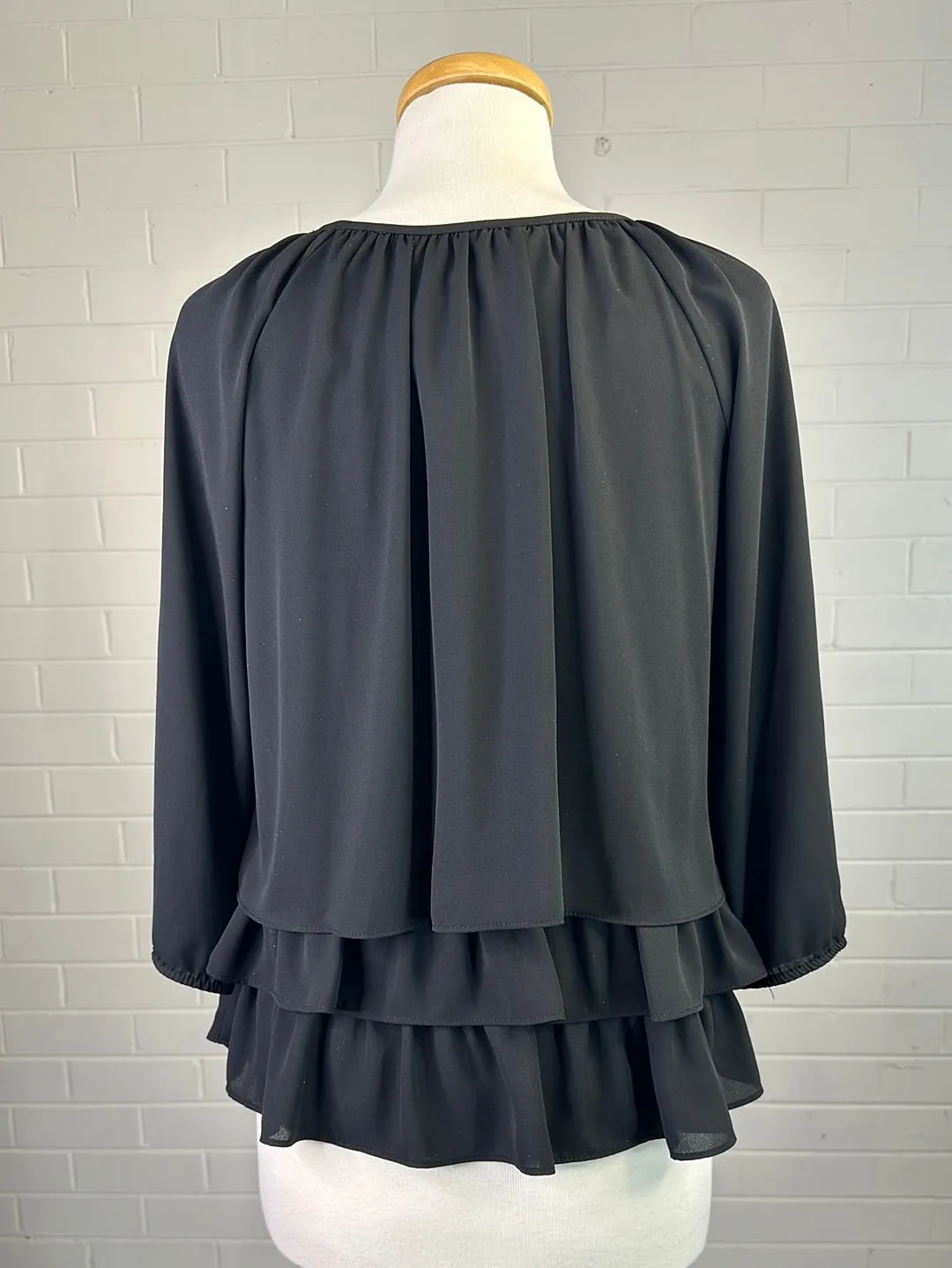 Joseph Ribkoff | Montreal | top | size 8 | three quarter sleeve | made in Canada