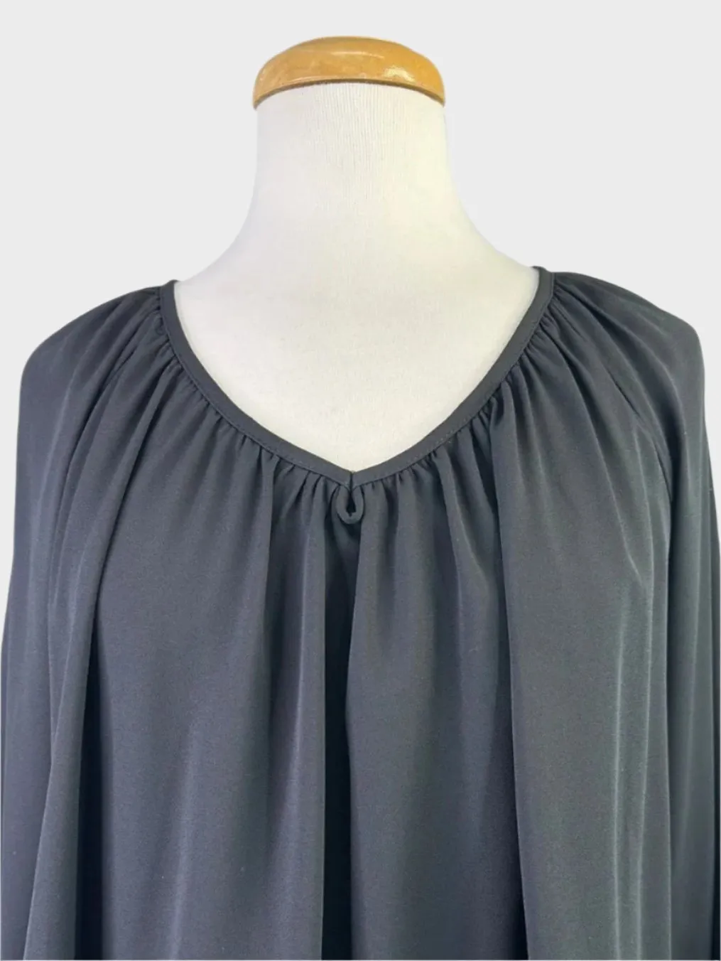 Joseph Ribkoff | Montreal | top | size 8 | three quarter sleeve | made in Canada
