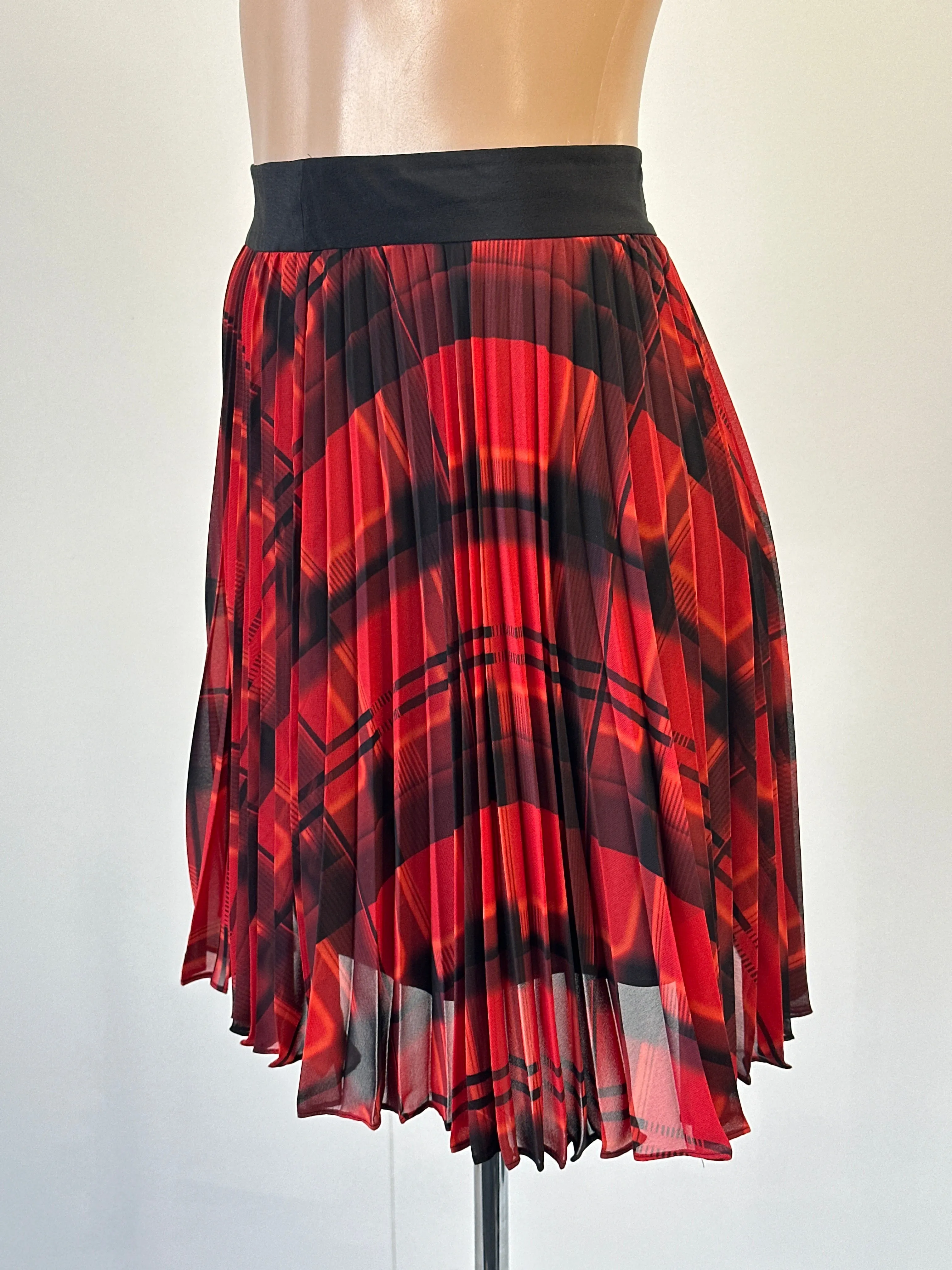 Karen Millen | UK | skirt | size 10 | knee length