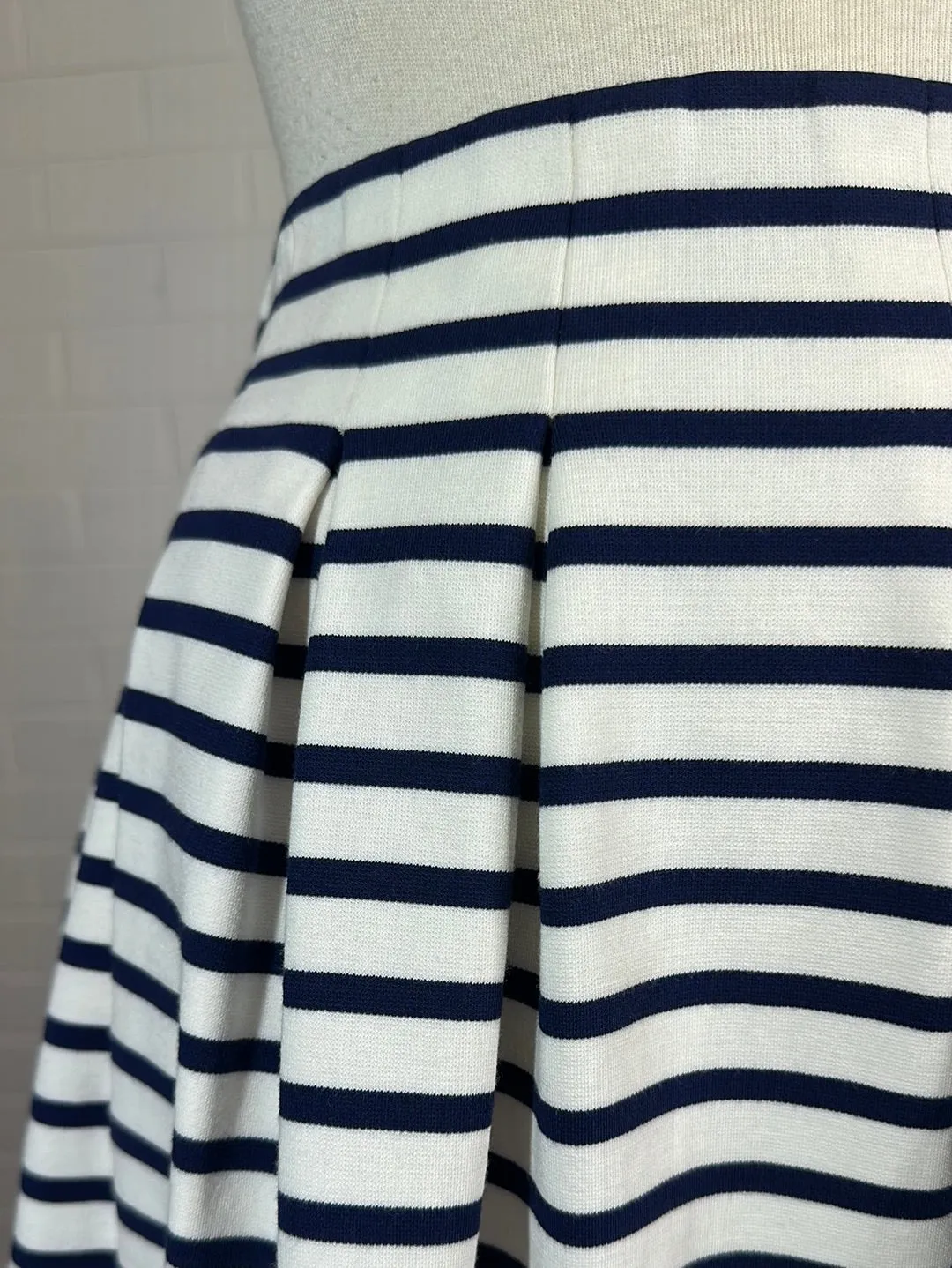 Kate Spade | New York | skirt | size 8 | mini length