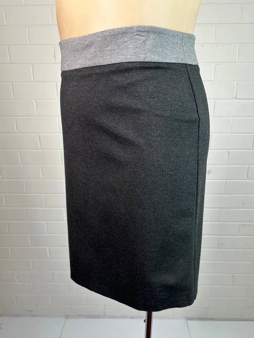 Laura Ashley | UK | skirt | size 16 | knee length