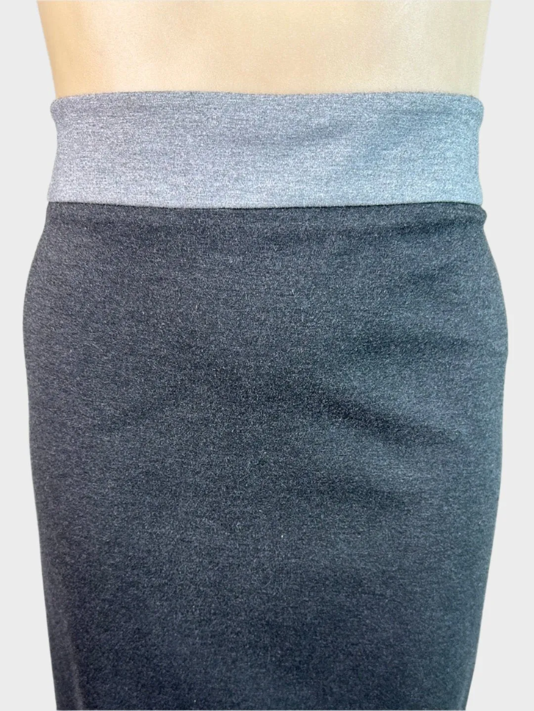 Laura Ashley | UK | skirt | size 16 | knee length