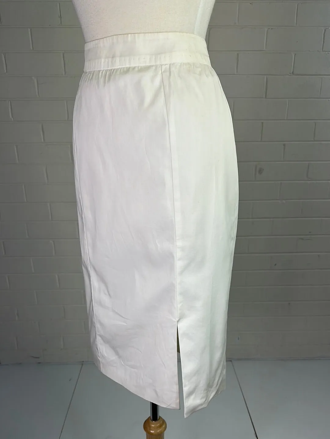 Max Mara | Italy | skirt | size 10 | knee length | made in Italy