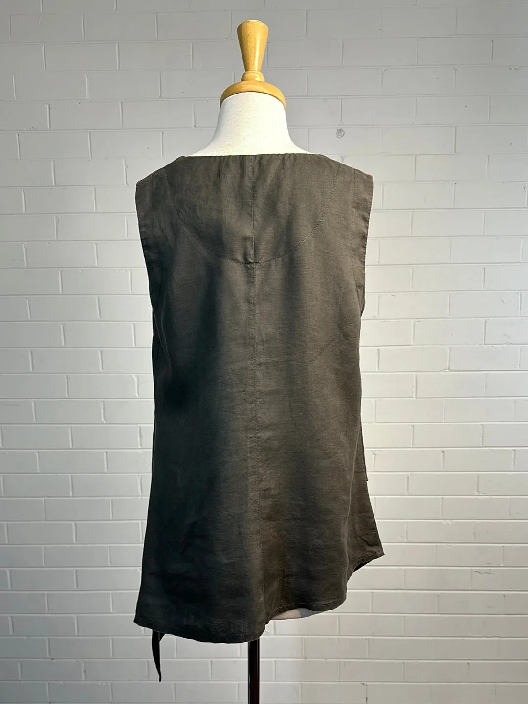 Meredith | top | size 10 | sleeveless | 100% linen