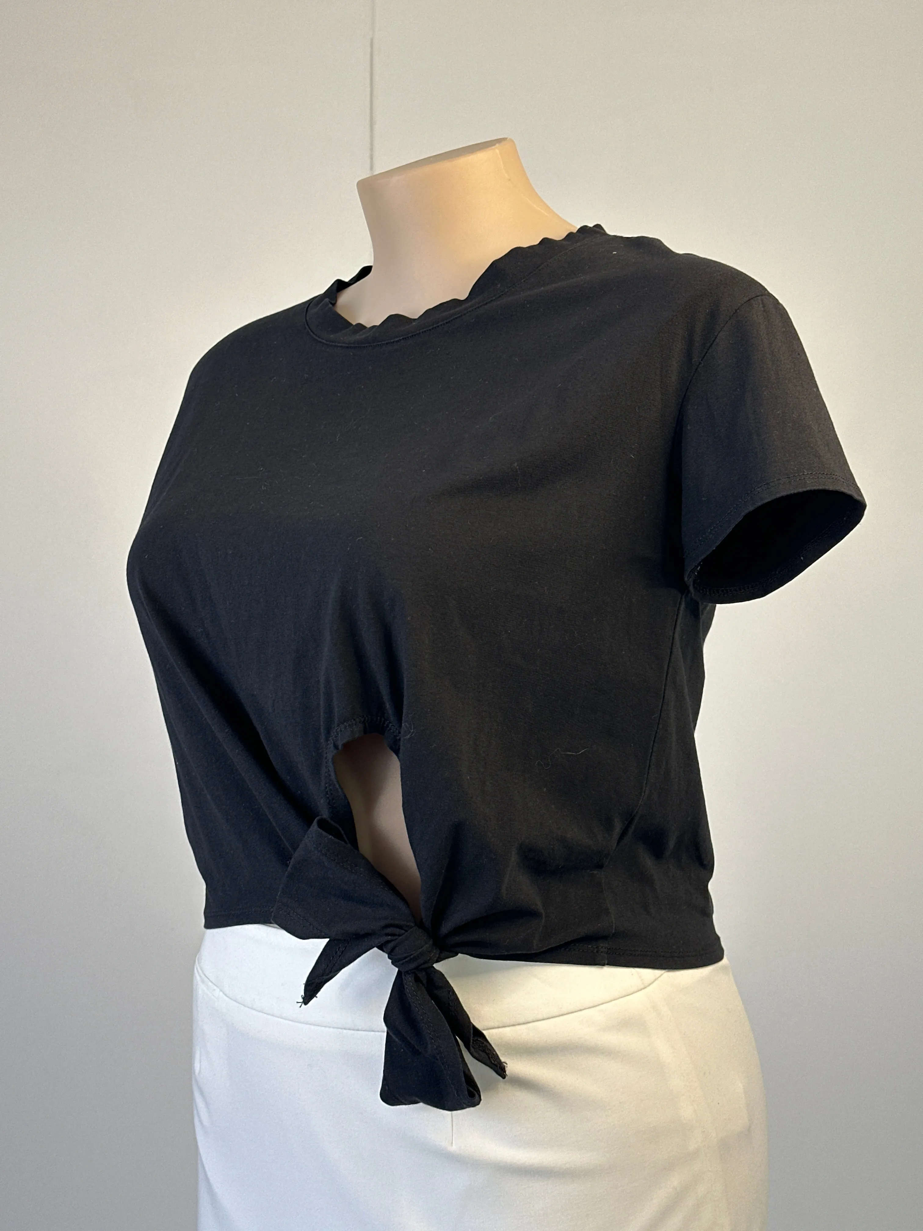 Mia | top | size 14 | cap sleeve