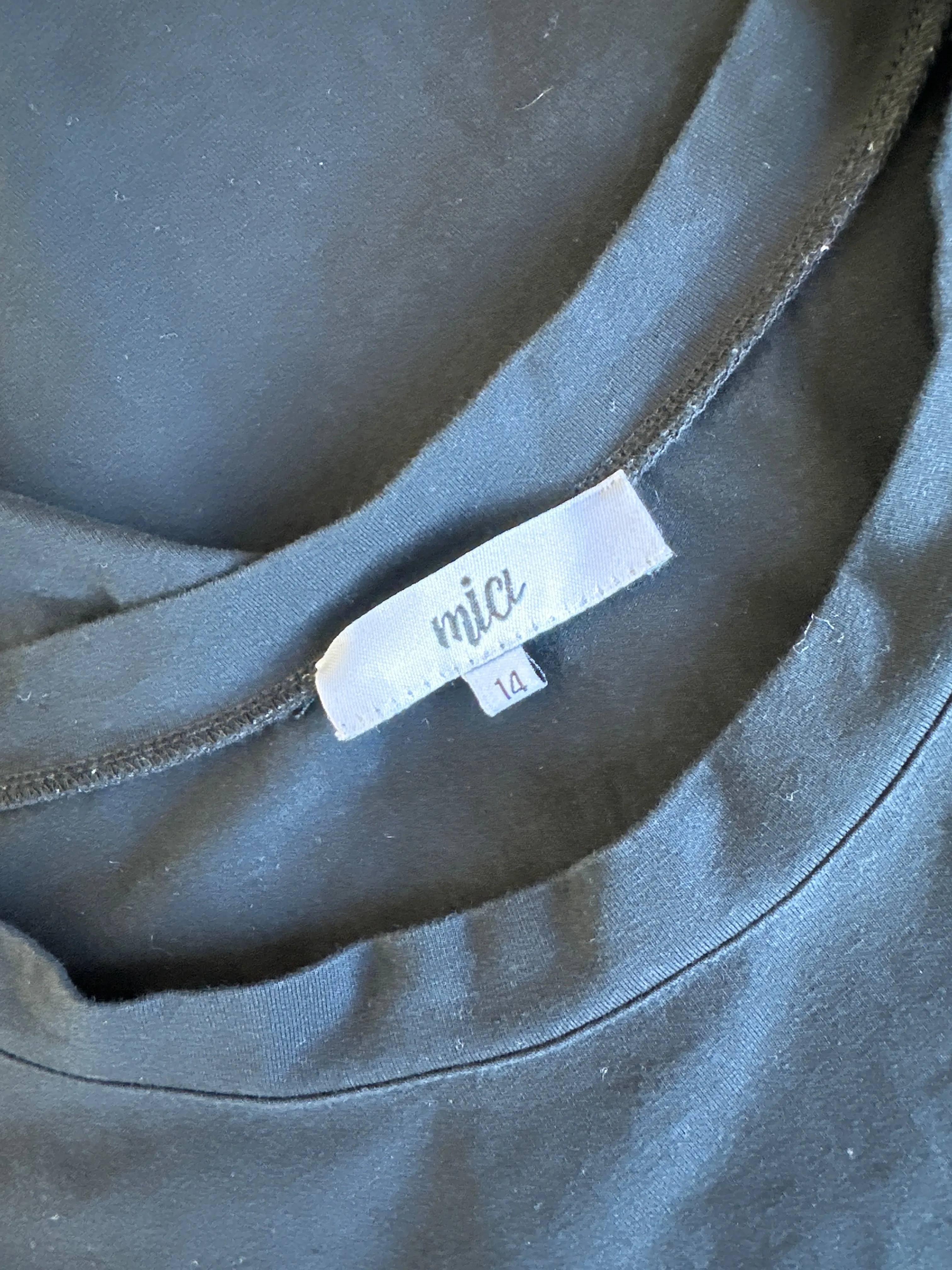 Mia | top | size 14 | cap sleeve