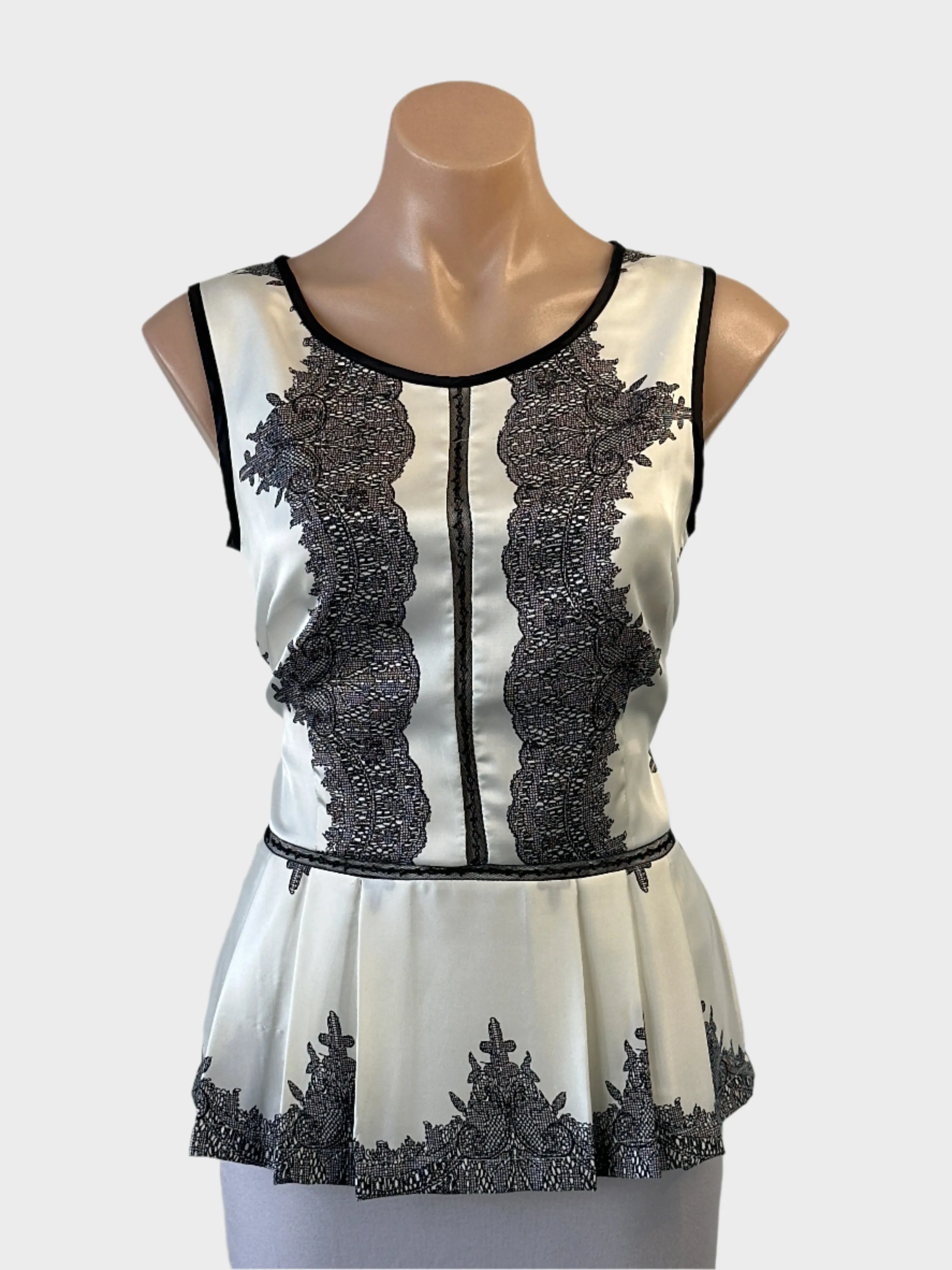 Moss & Spy | top | size 10 | sleeveless | made in Australia 🇦🇺