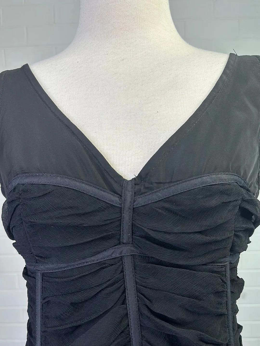 Nicola Finetti | vintage 90's | top | size 12 | sleeveless | made in Australia 🇦🇺