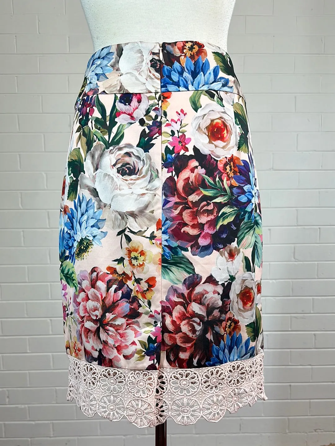 Review | skirt | size 12 | knee length