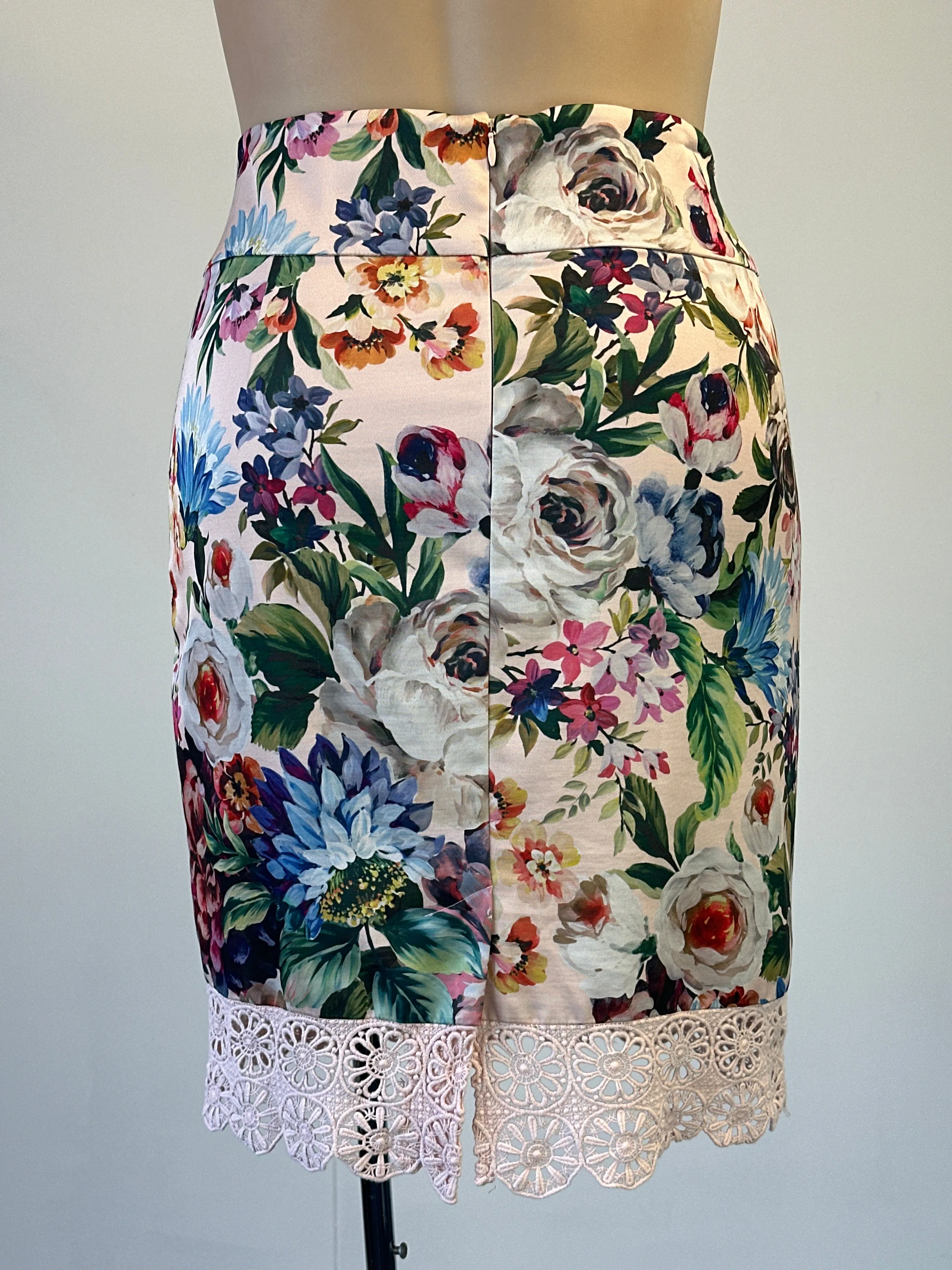 Review | skirt | size 14 | knee length