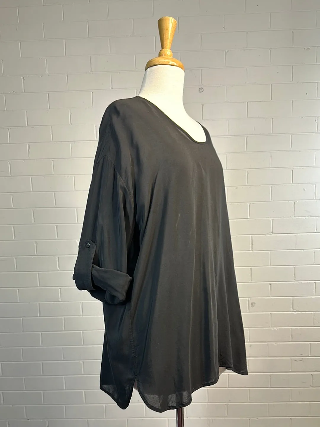Scanlan Theodore | top | size 12 | long sleeve