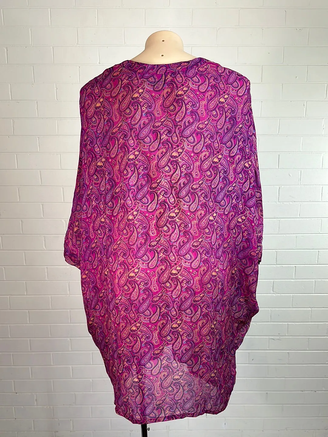 slumwear108 | top | one size | three quarter sleeve