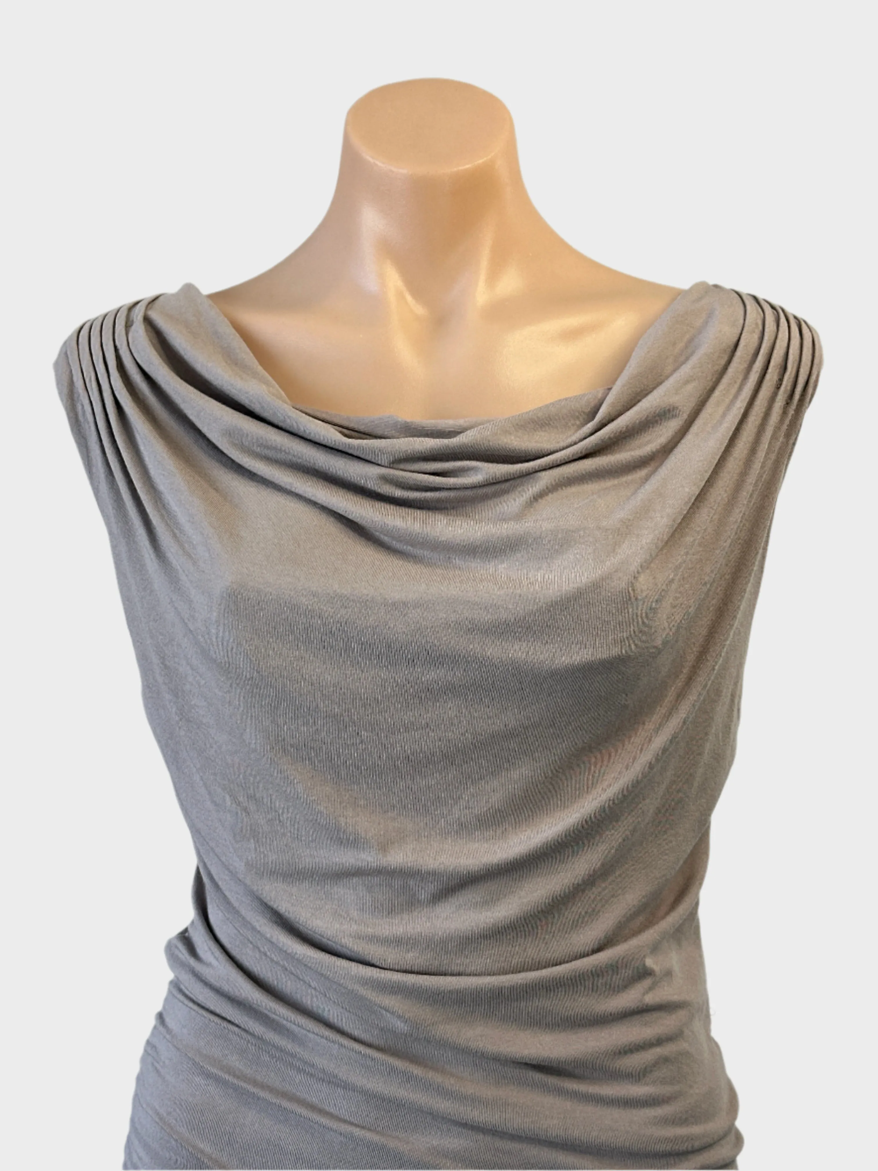 Sãopaulo | top | size 12 | sleeveless