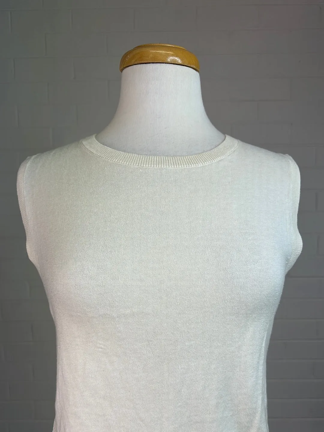 Theory | New York | top | size 10 | sleeveless | cotton cashmere blend