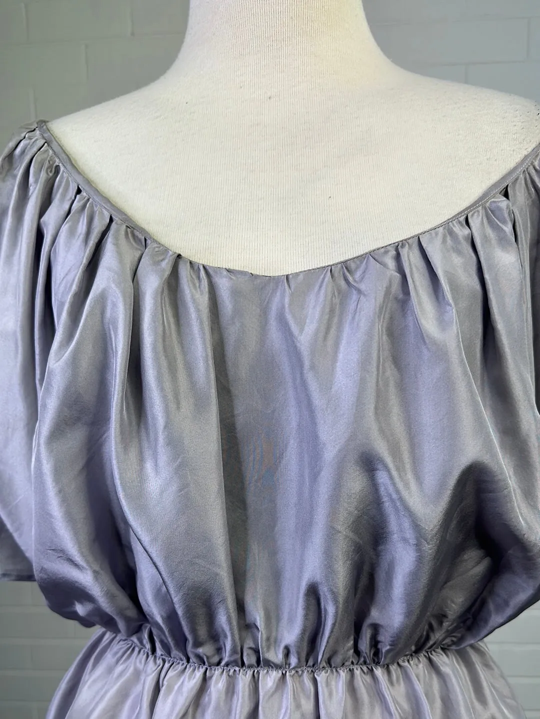 Third Millennium | vintage 90's | top | size 8 | sleeveless | 100% silk