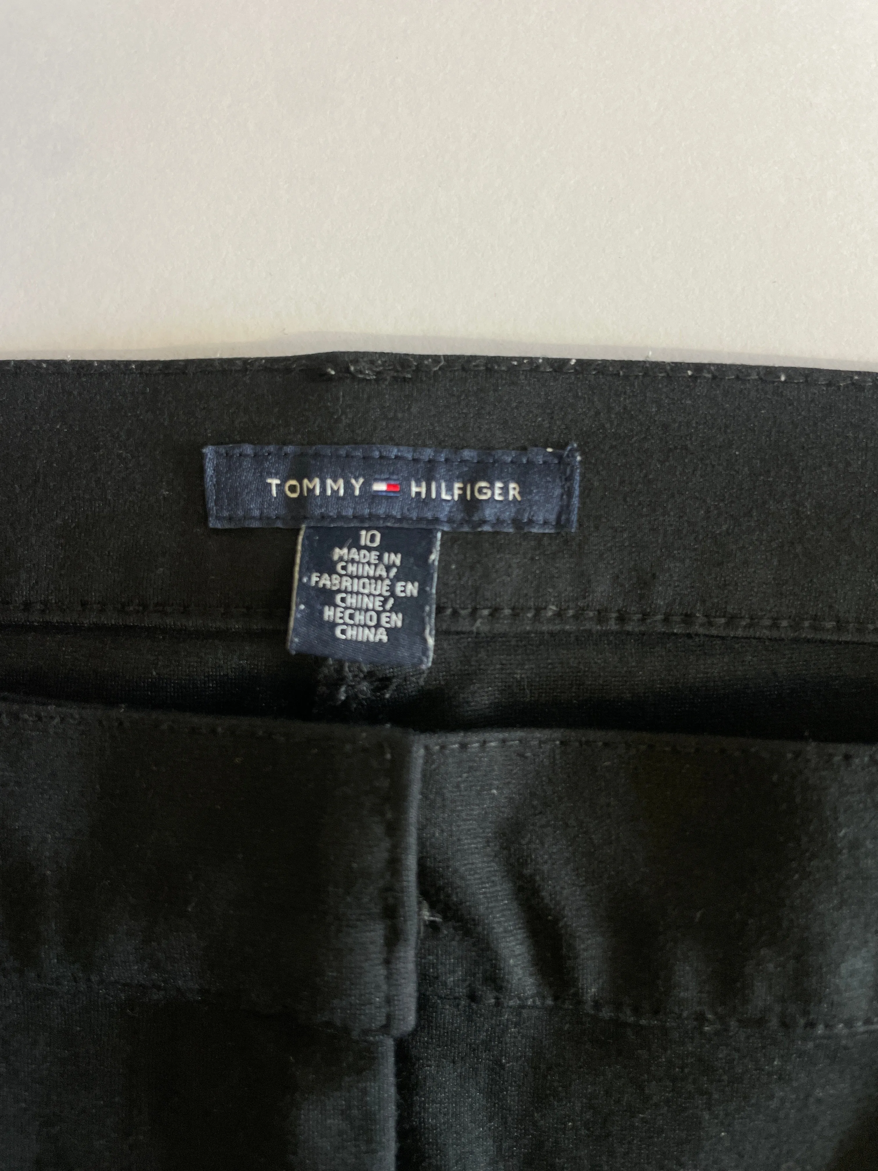 Tommy Hilfiger | New York | pants | size 10 | tapered leg