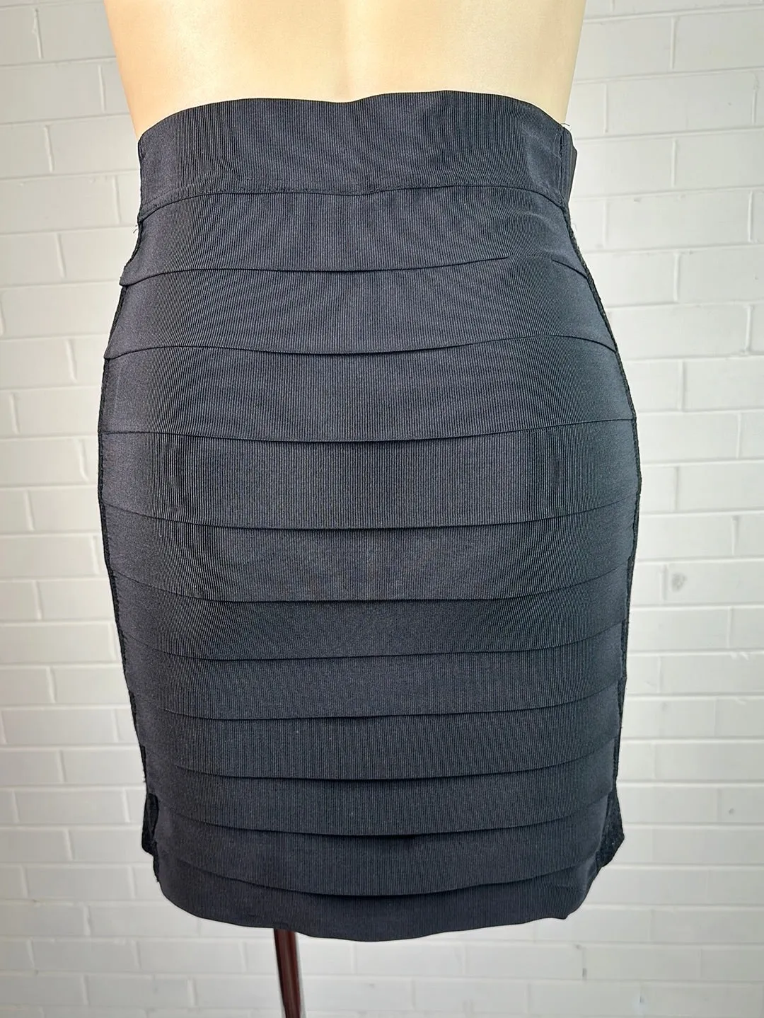 Tory Burch | New York | skirt | size 16 | knee length