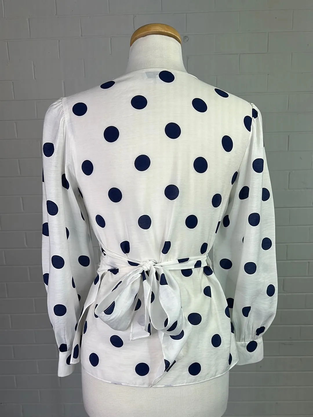 Veronika Maine | top | size 8 | long sleeve | made in Australia 🇦🇺