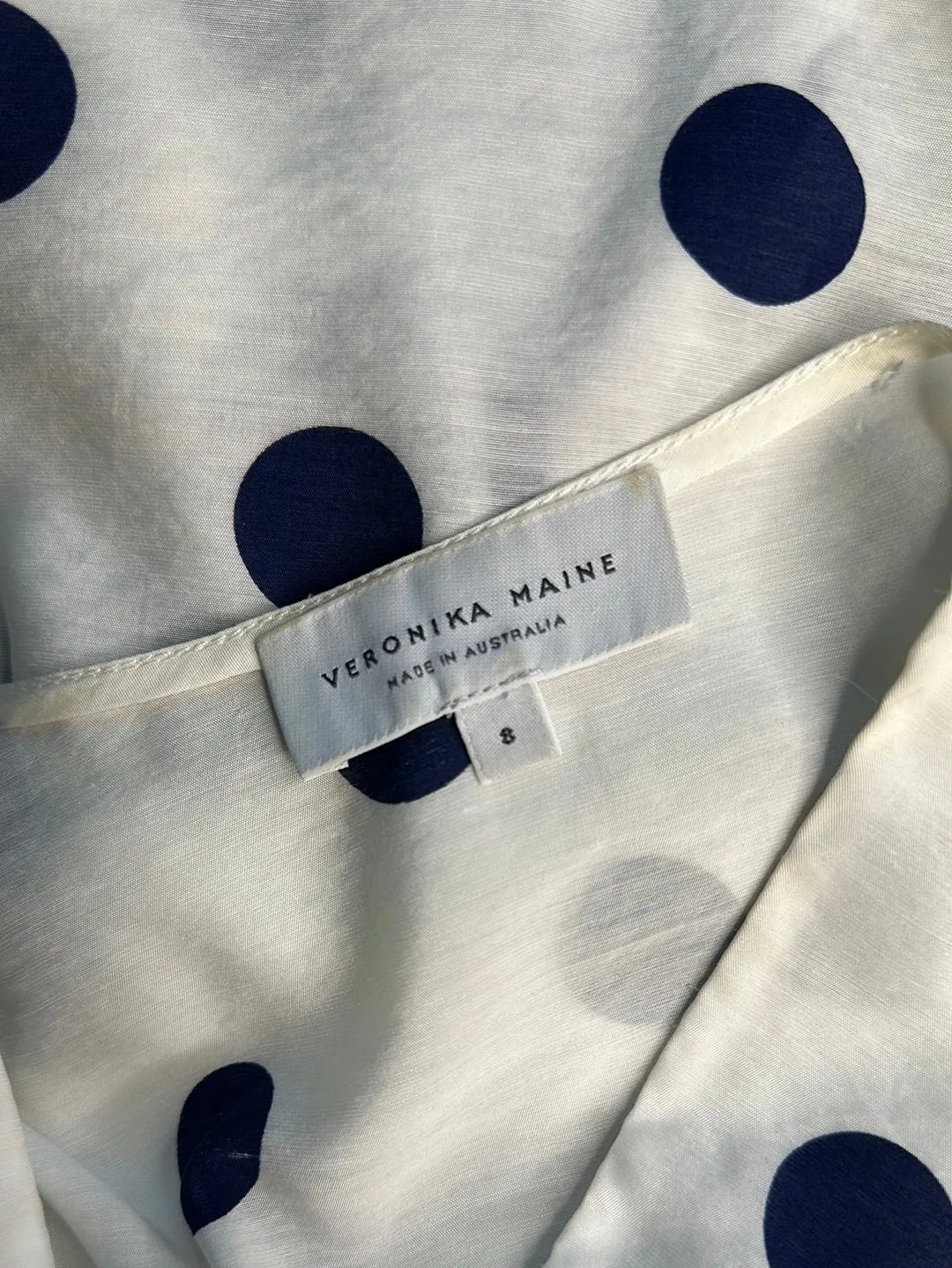 Veronika Maine | top | size 8 | long sleeve | made in Australia 🇦🇺