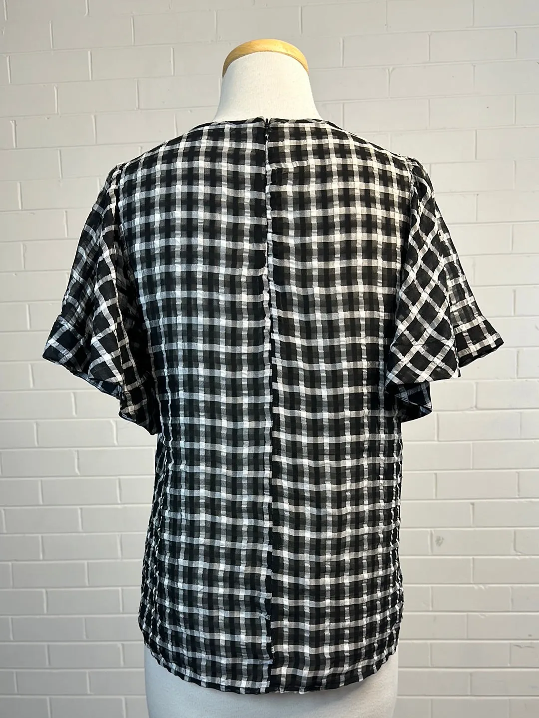 Veronika Maine | top | size 8 | short sleeve