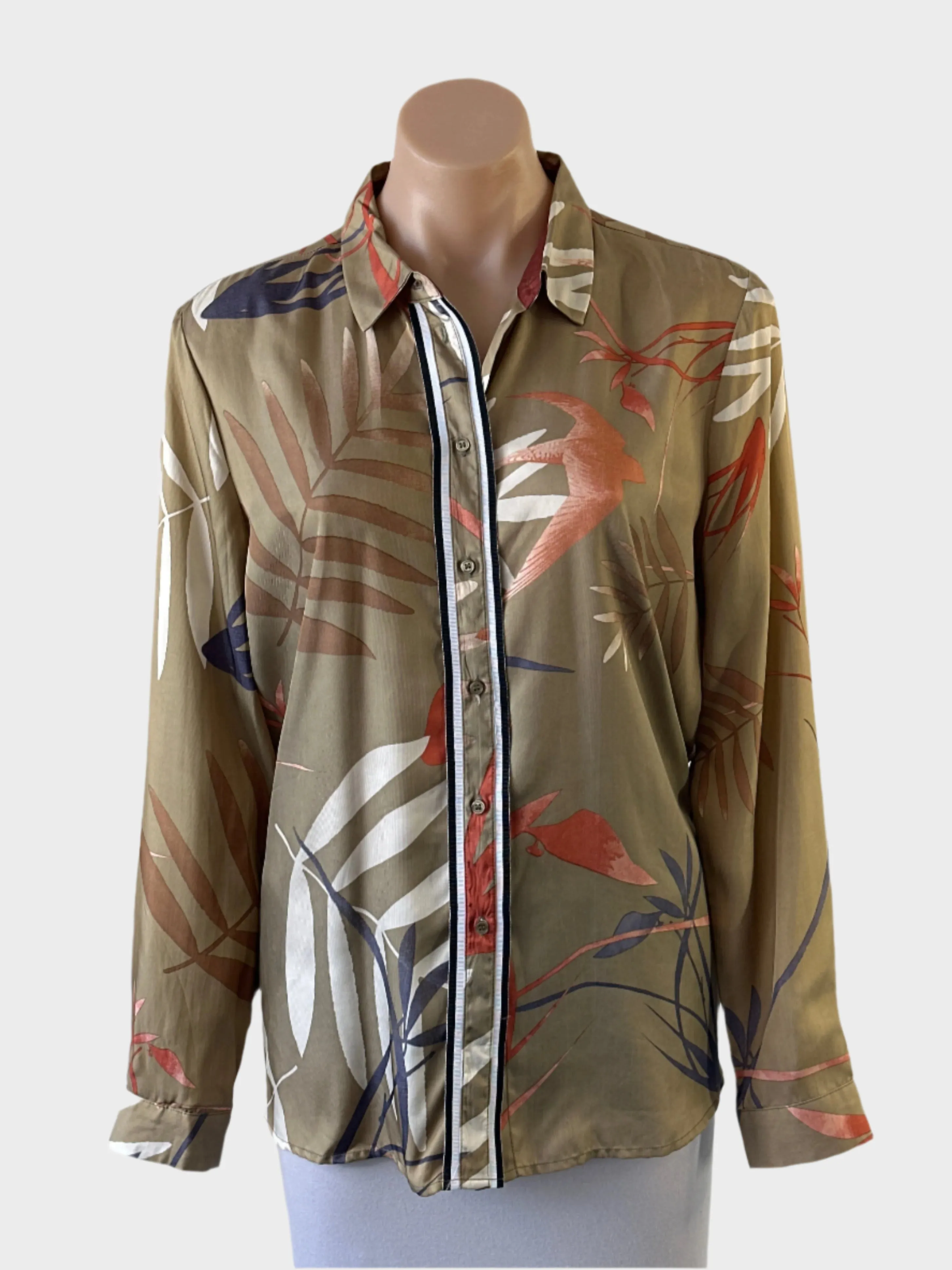 YAYA | Nethterlands | shirt | size 10 | long sleeve