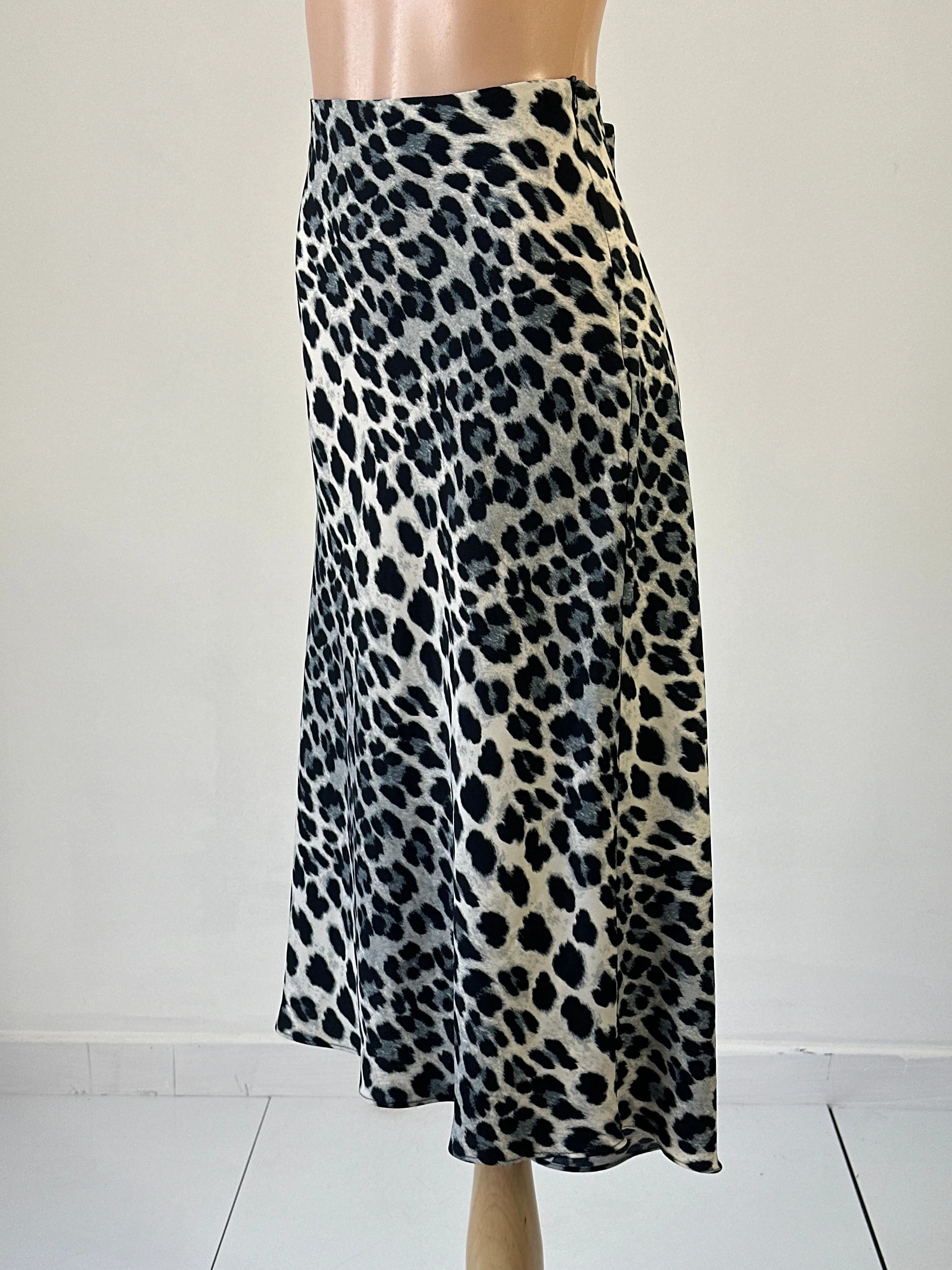 ZARA | skirt | size 12 | midi length