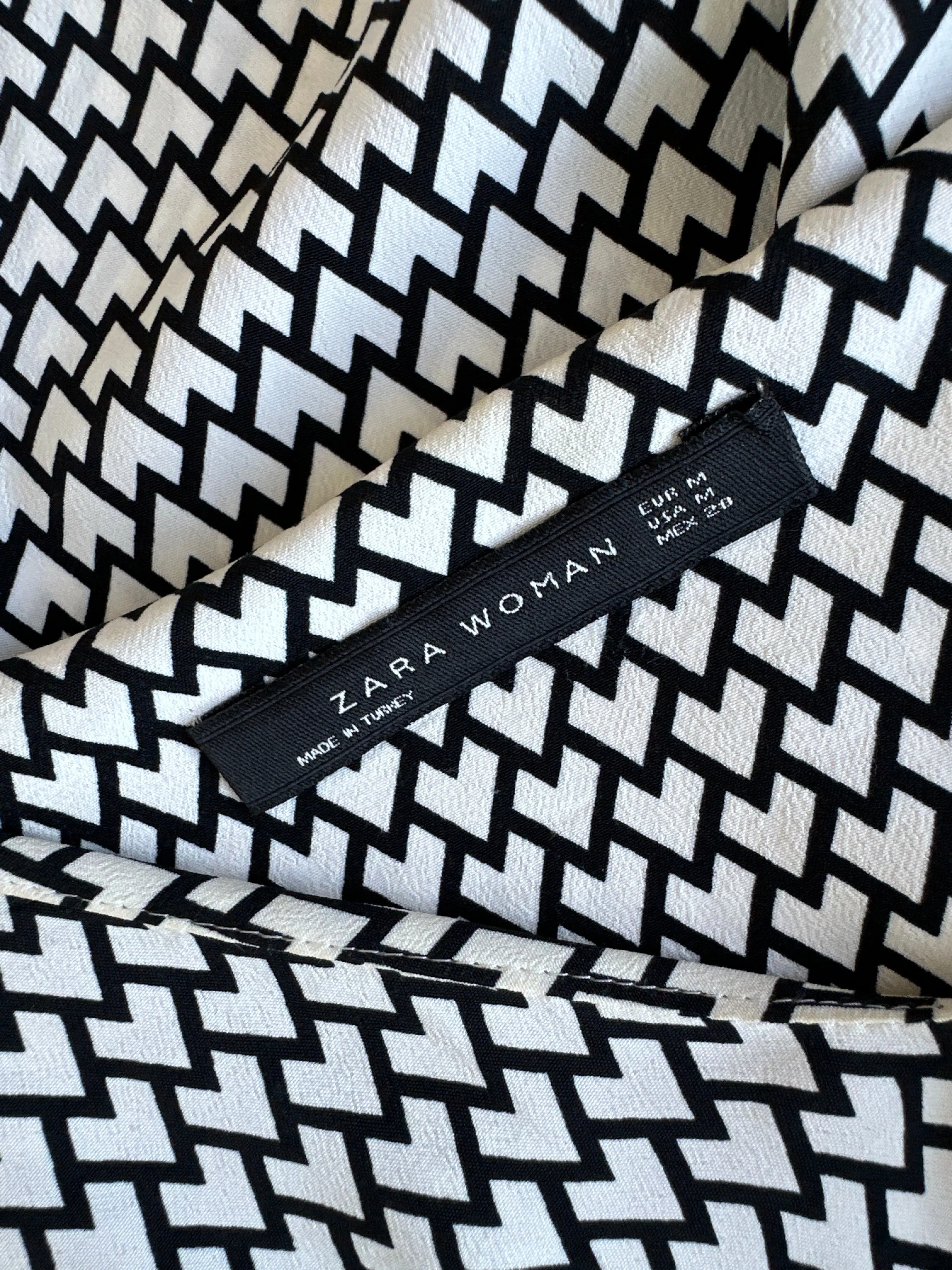 ZARA | top | size 10 | three quarter sleeve
